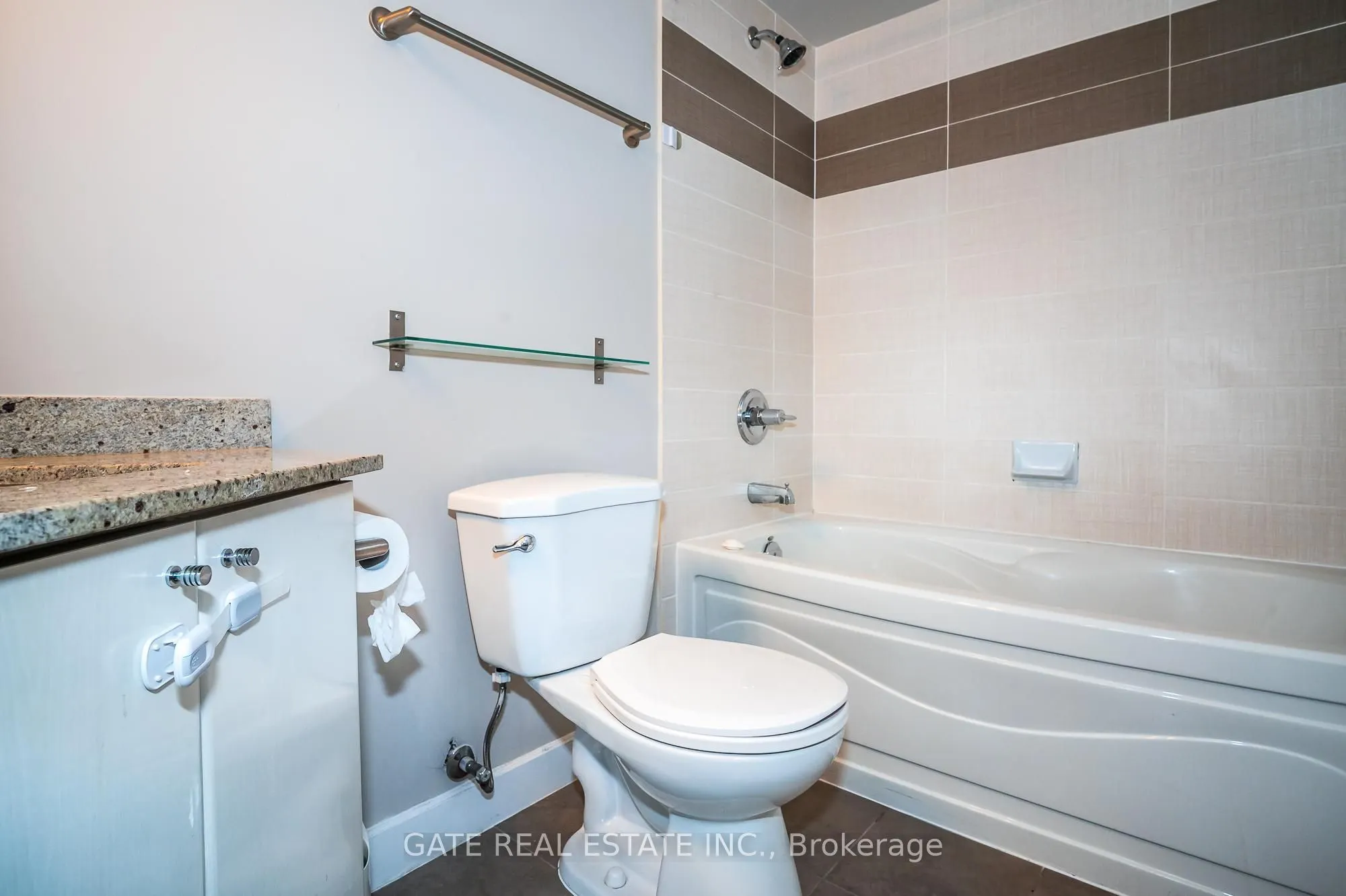 18 Harbour Street, #1410