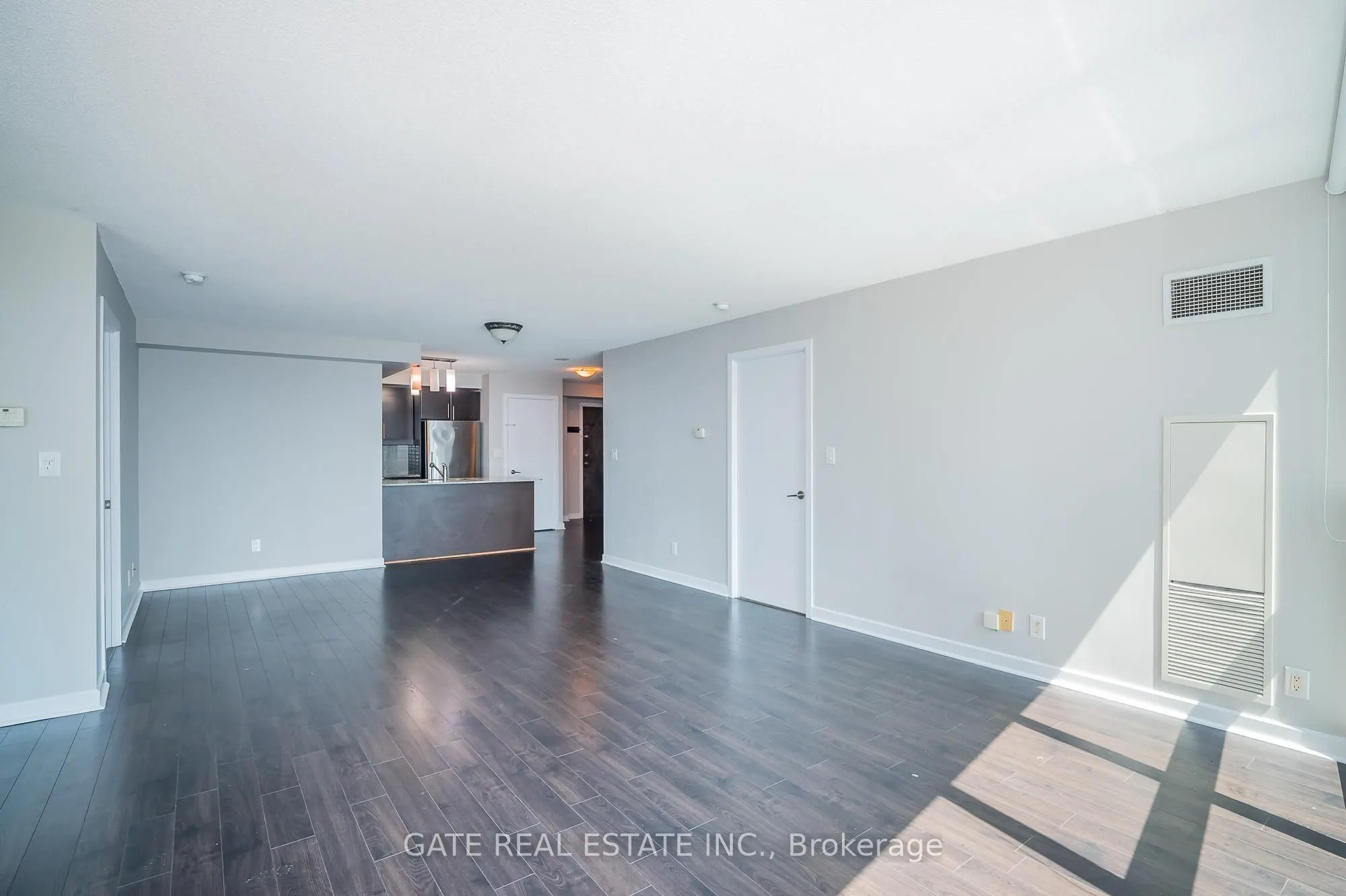 18 Harbour Street, #1410