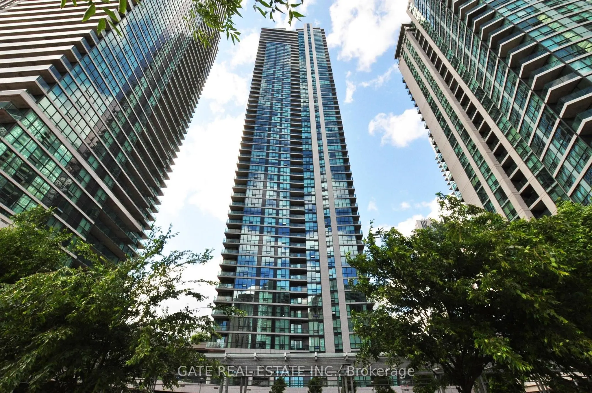18 Harbour Street, #1410