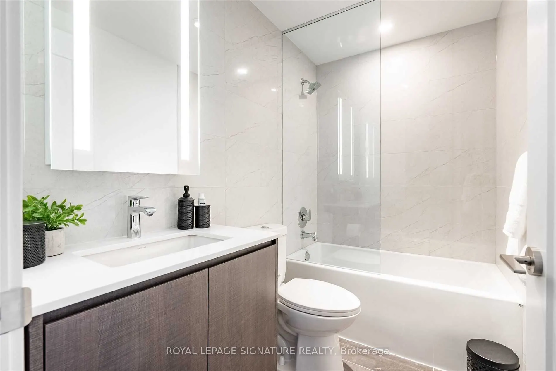 118 Merchants Wharf Way, #618