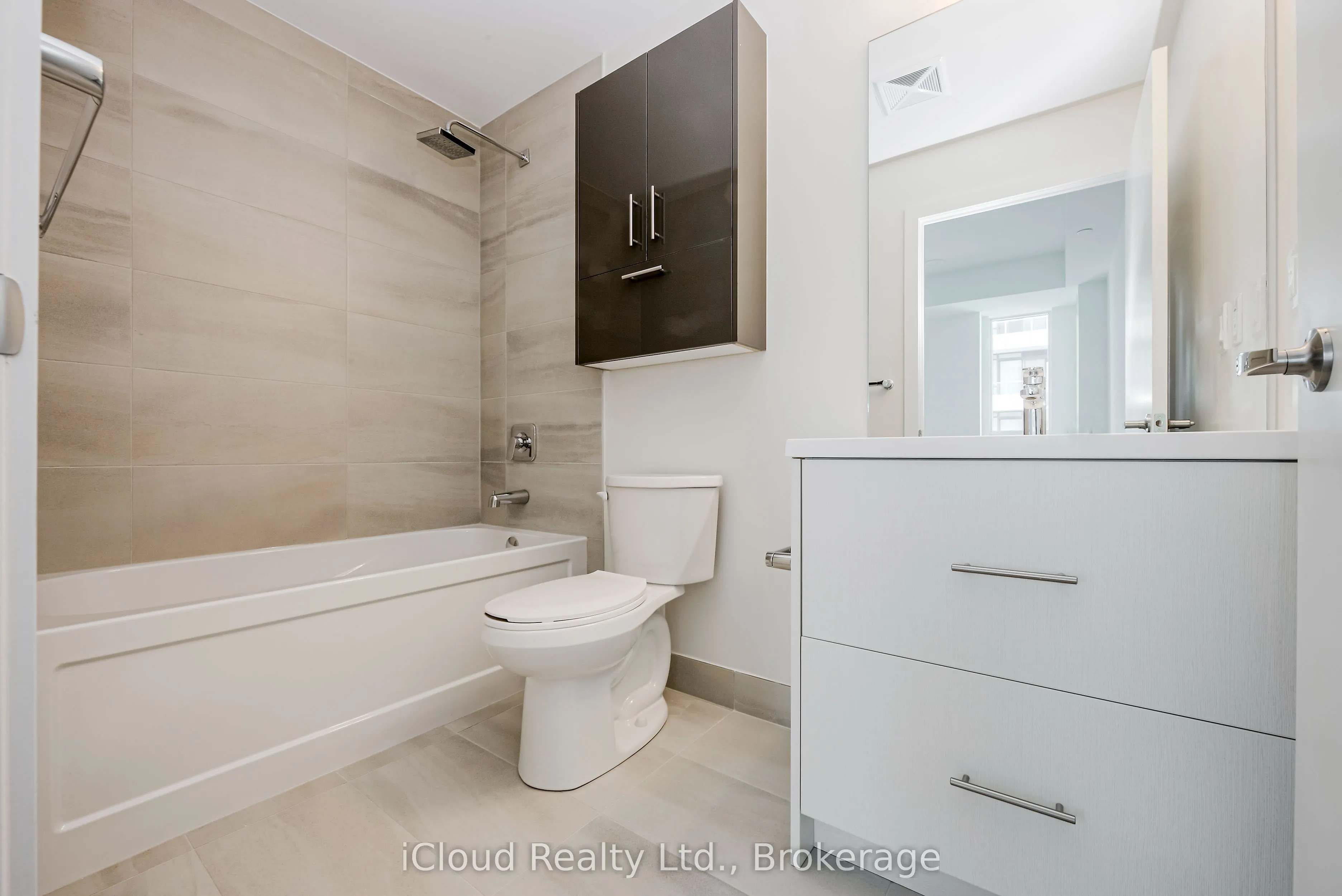 188 Fairview Mall Drive, #1816