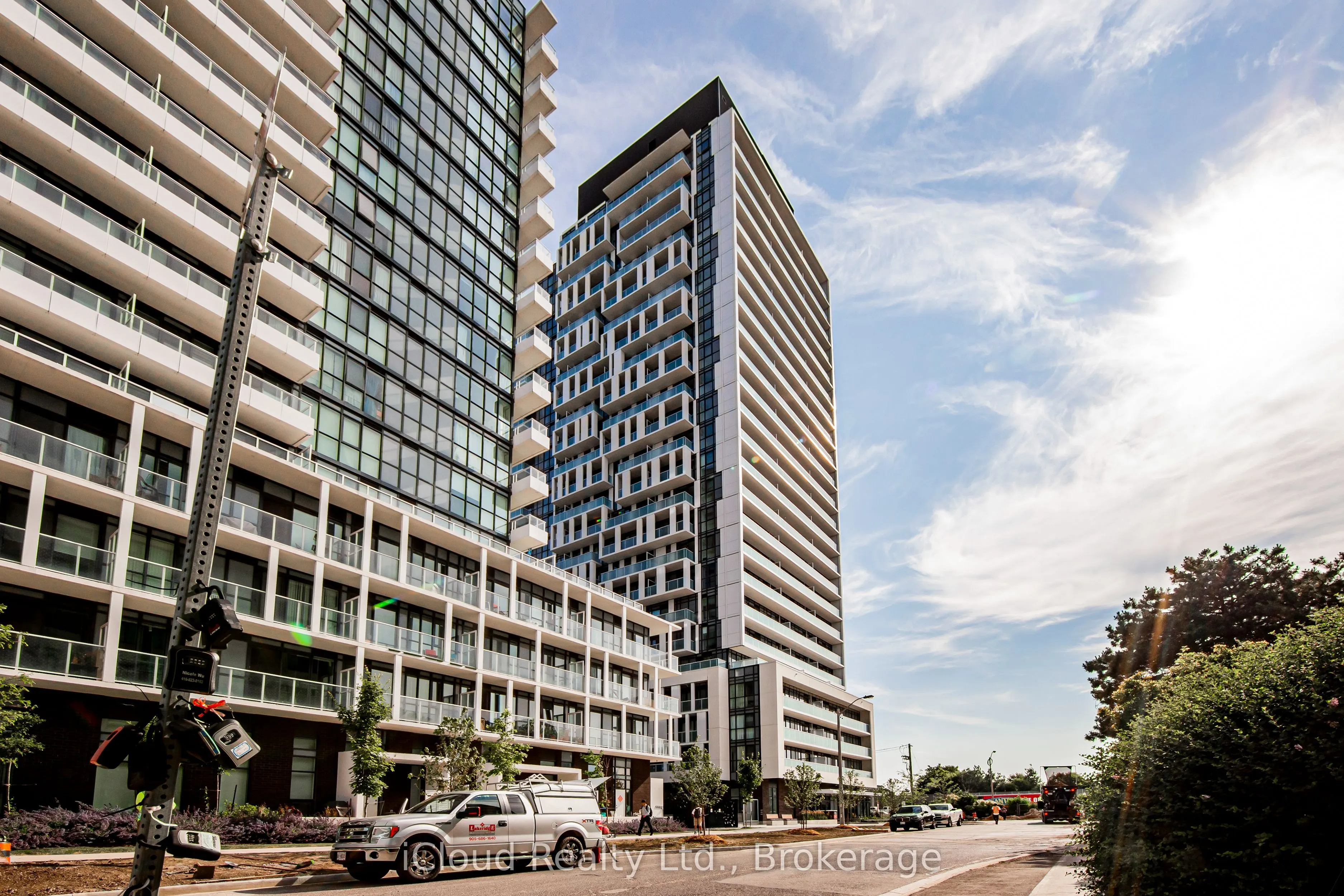 188 Fairview Mall Drive, #1816