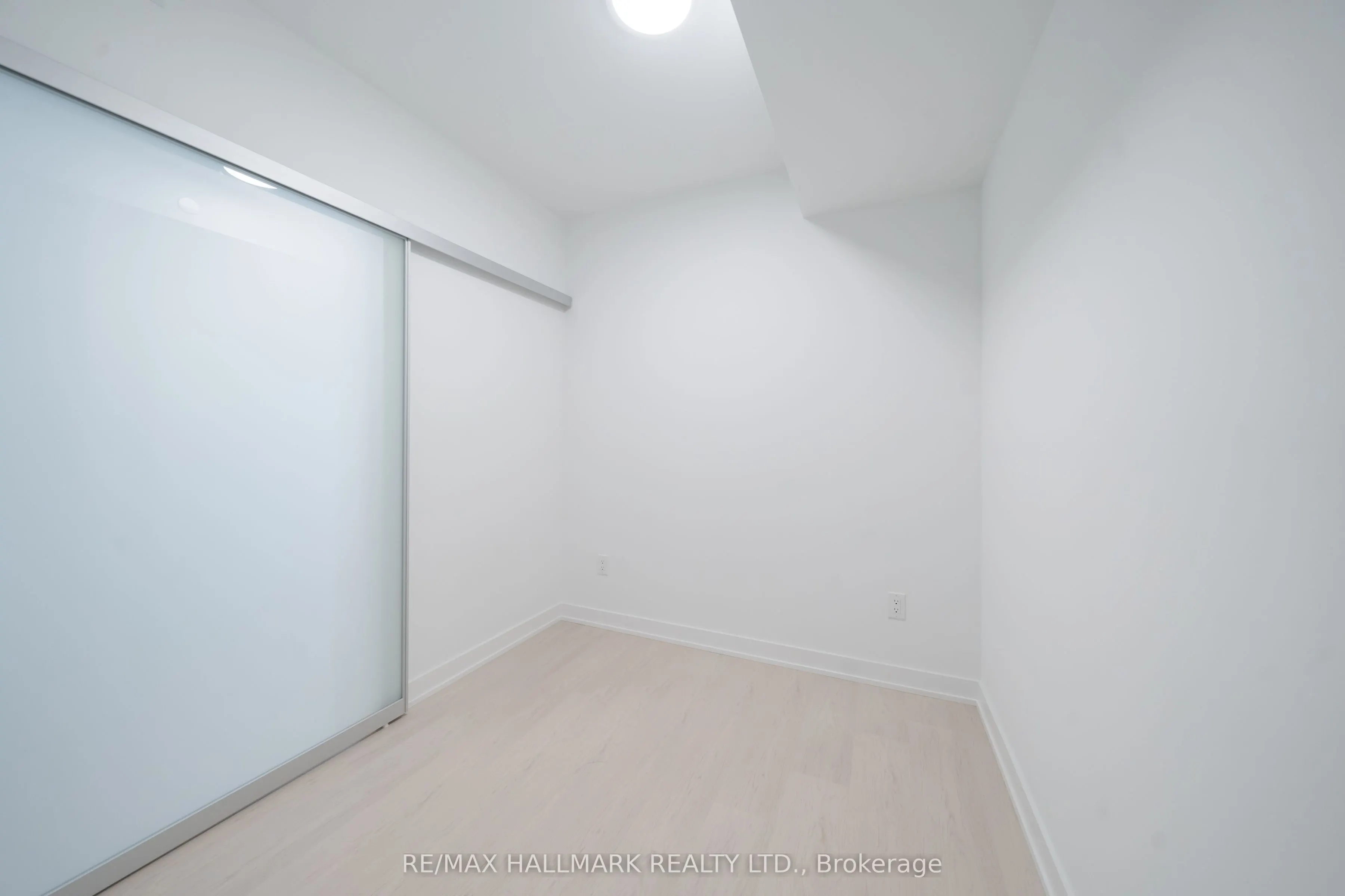 252 Church Street, #5709