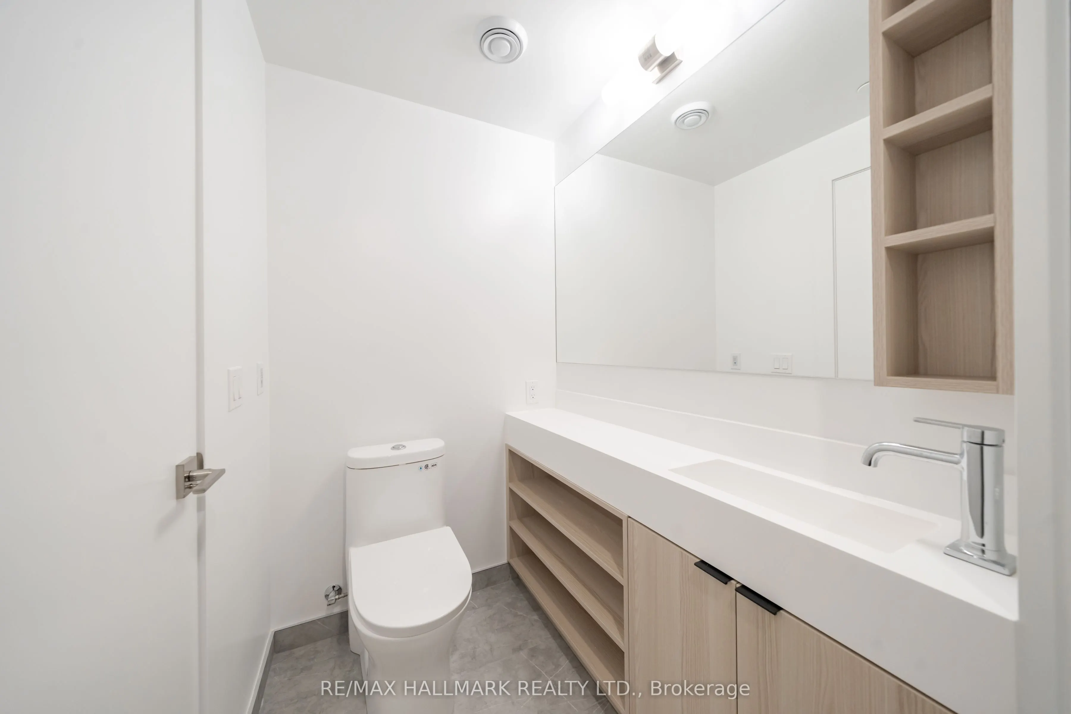 252 Church Street, #5709