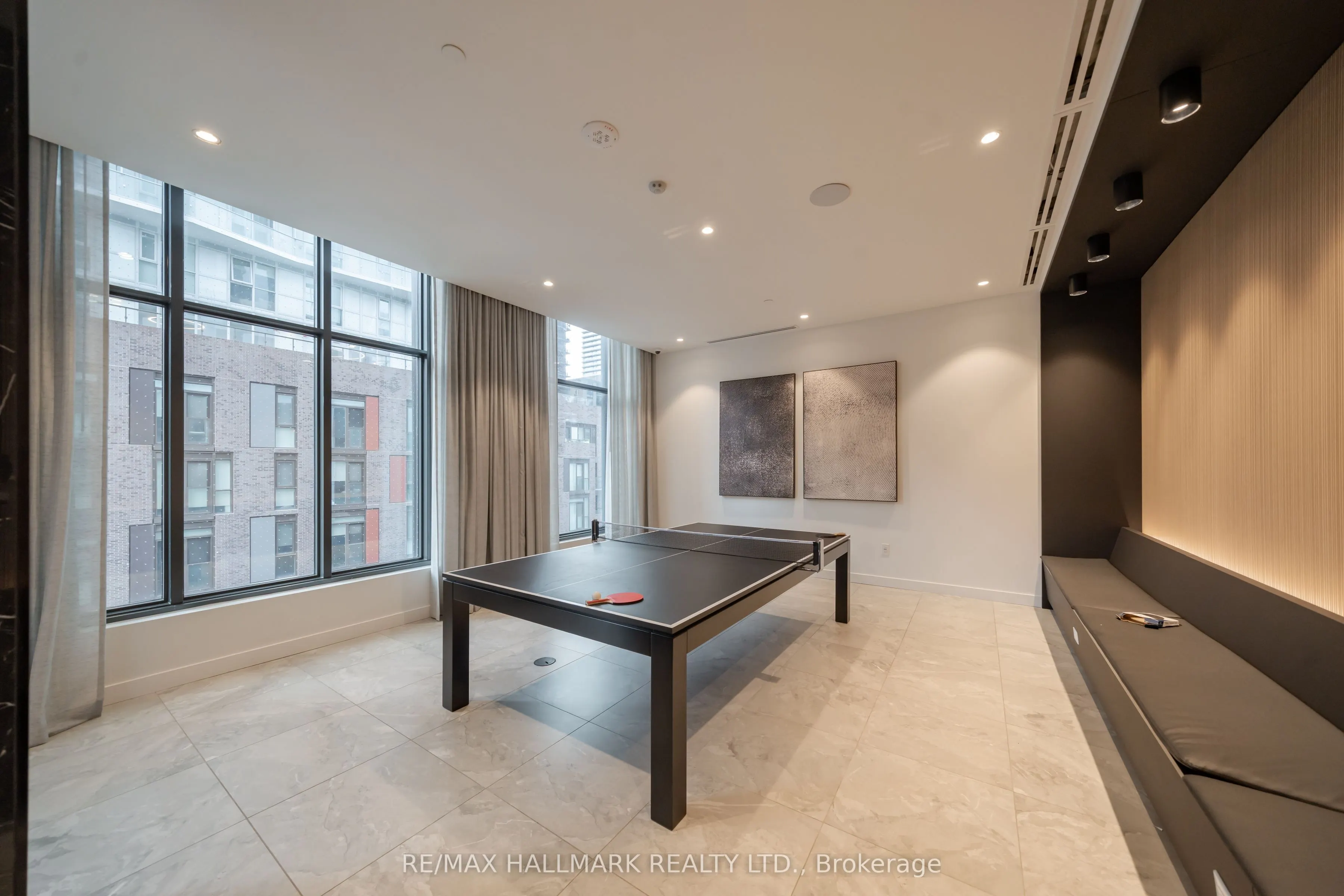 252 Church Street, #5709