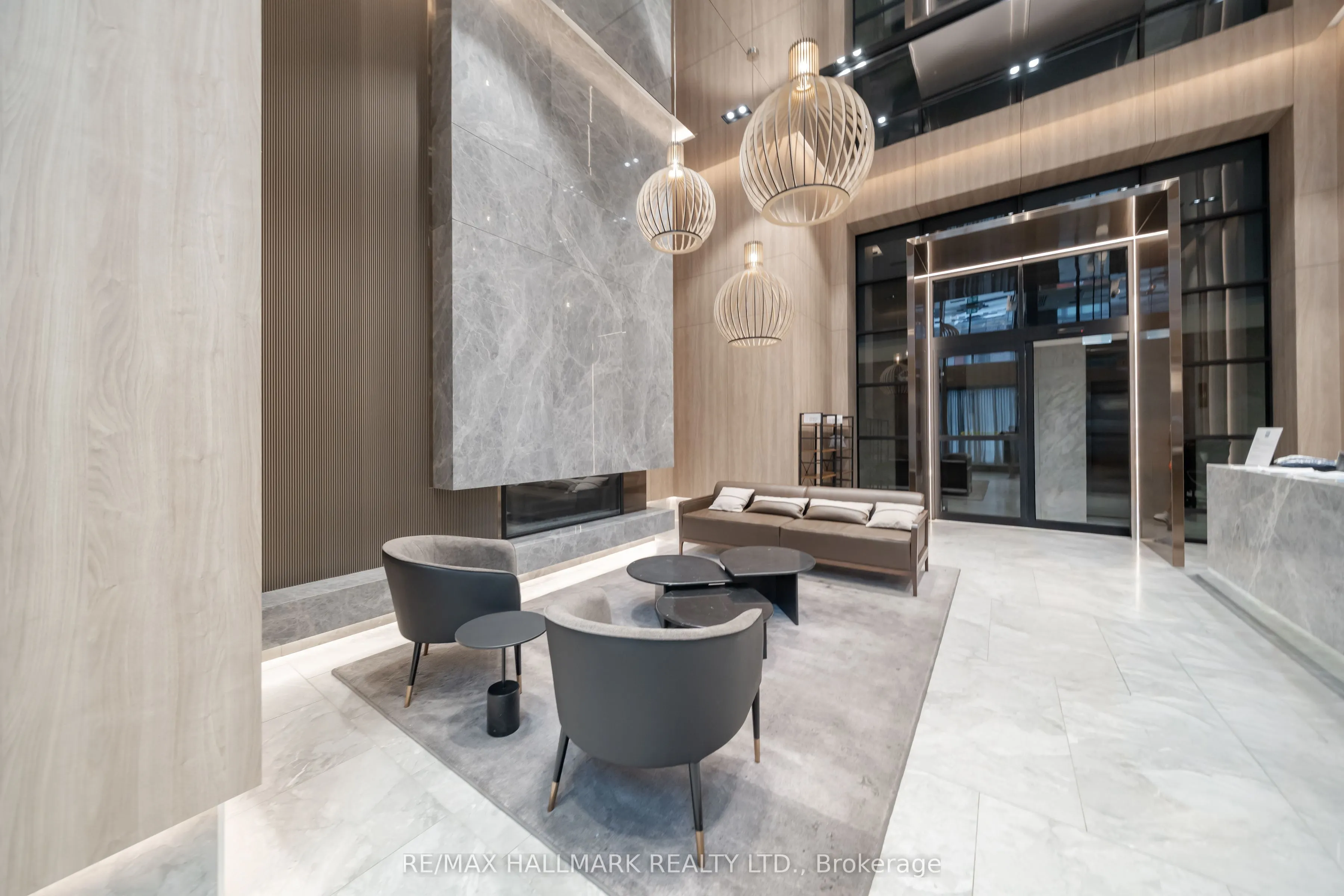 252 Church Street, #5709