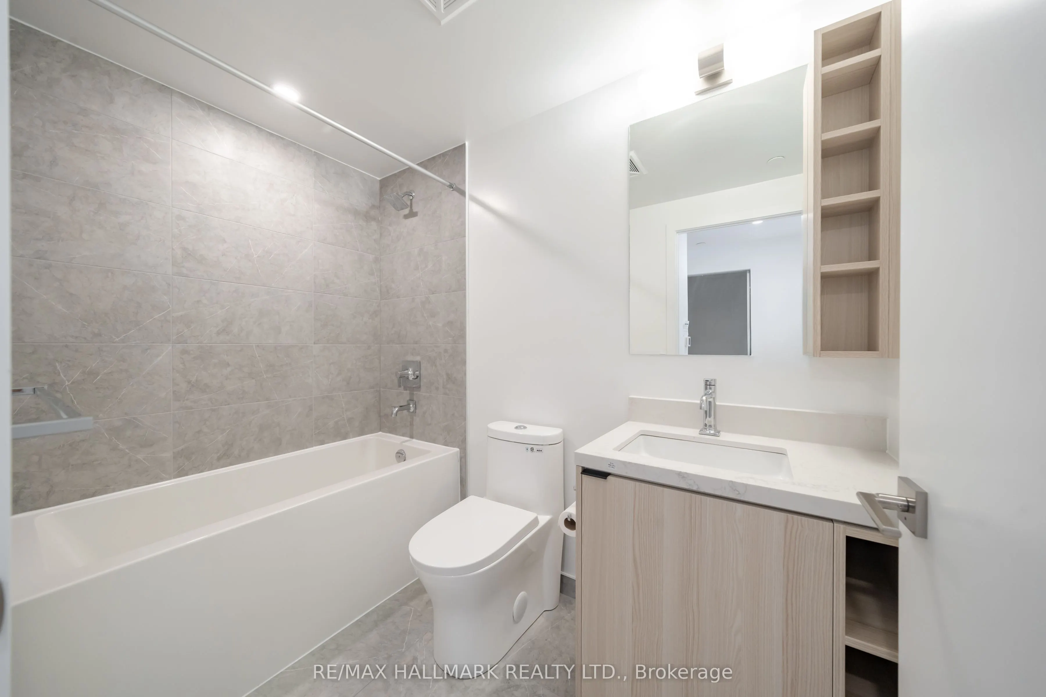 252 Church Street, #5709