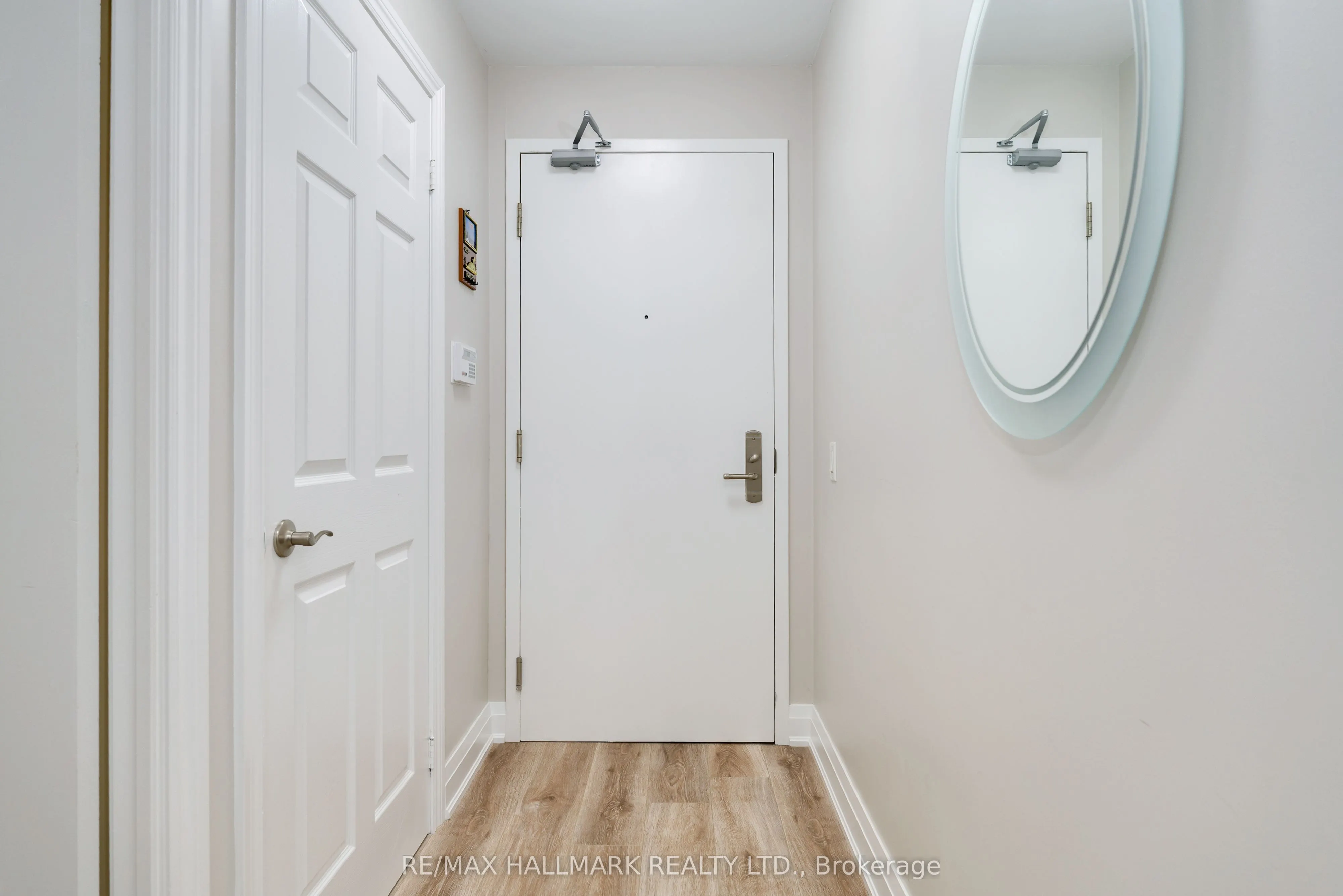 78 Harrison Garden Boulevard, #1514