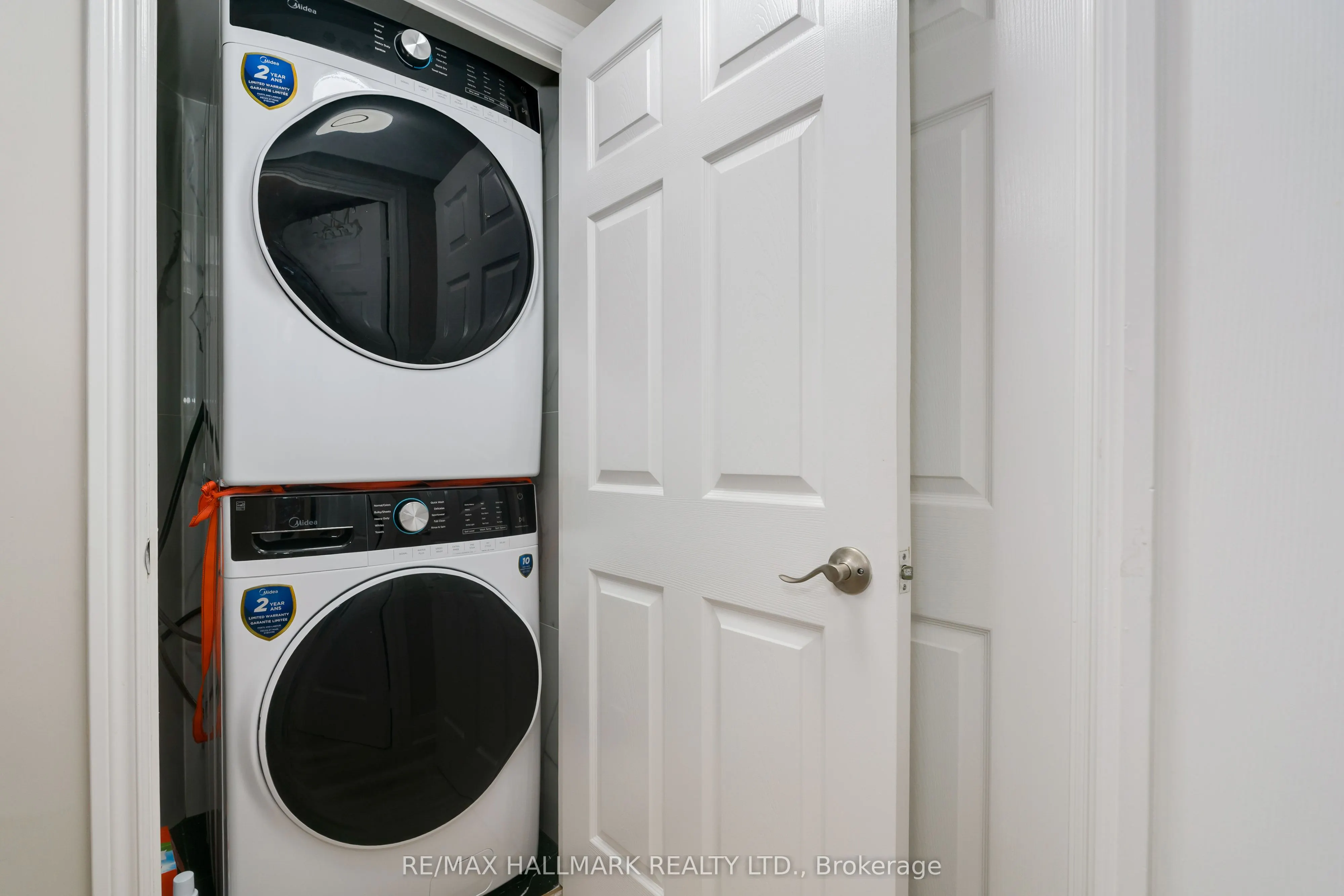 78 Harrison Garden Boulevard, #1514