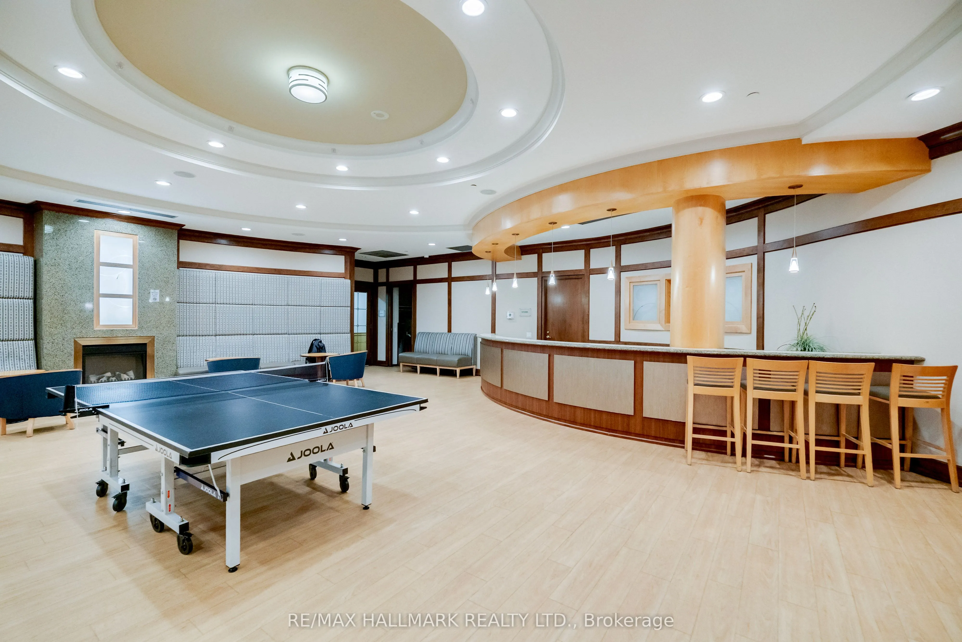 78 Harrison Garden Boulevard, #1514