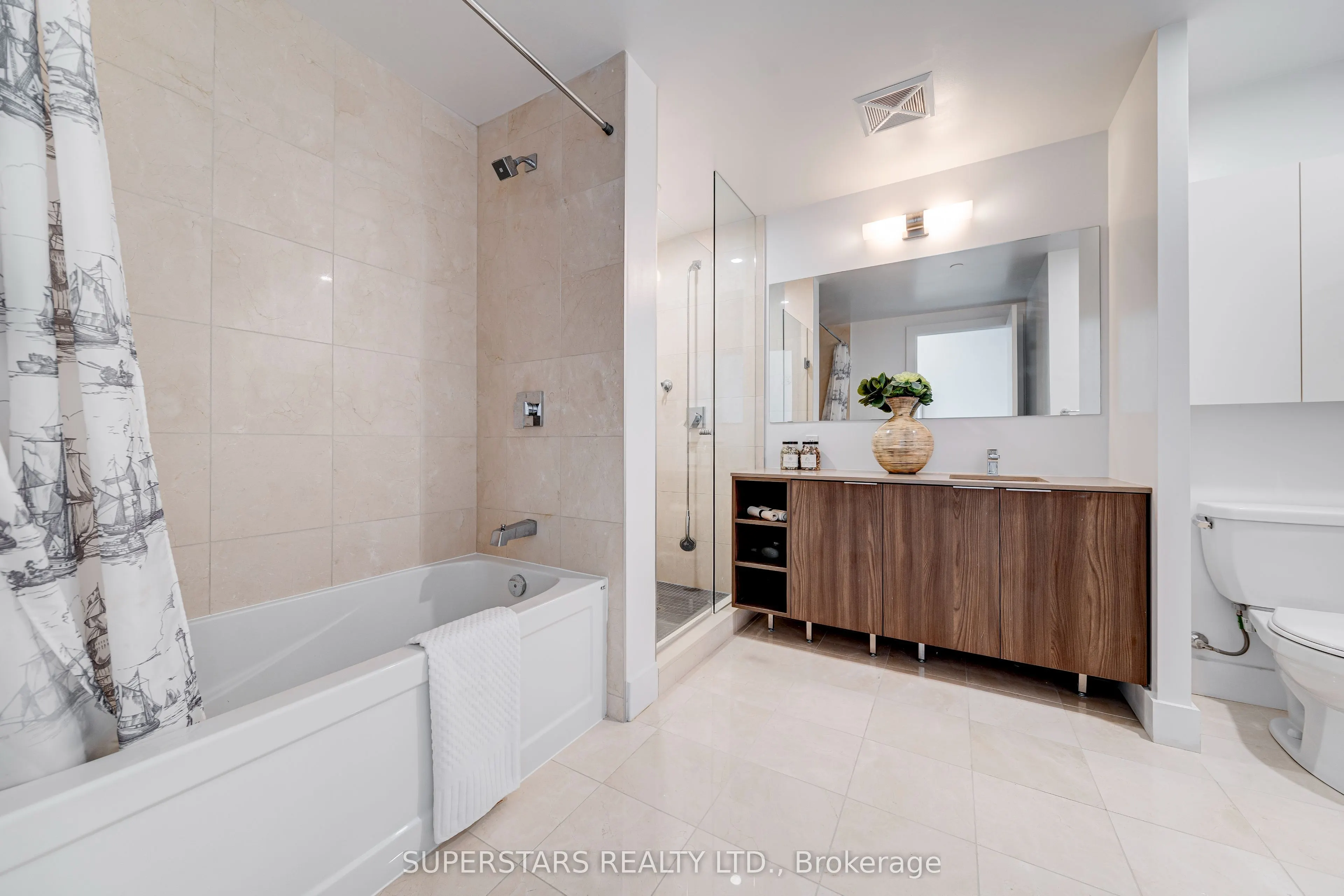 31 Tippett Road, #1705