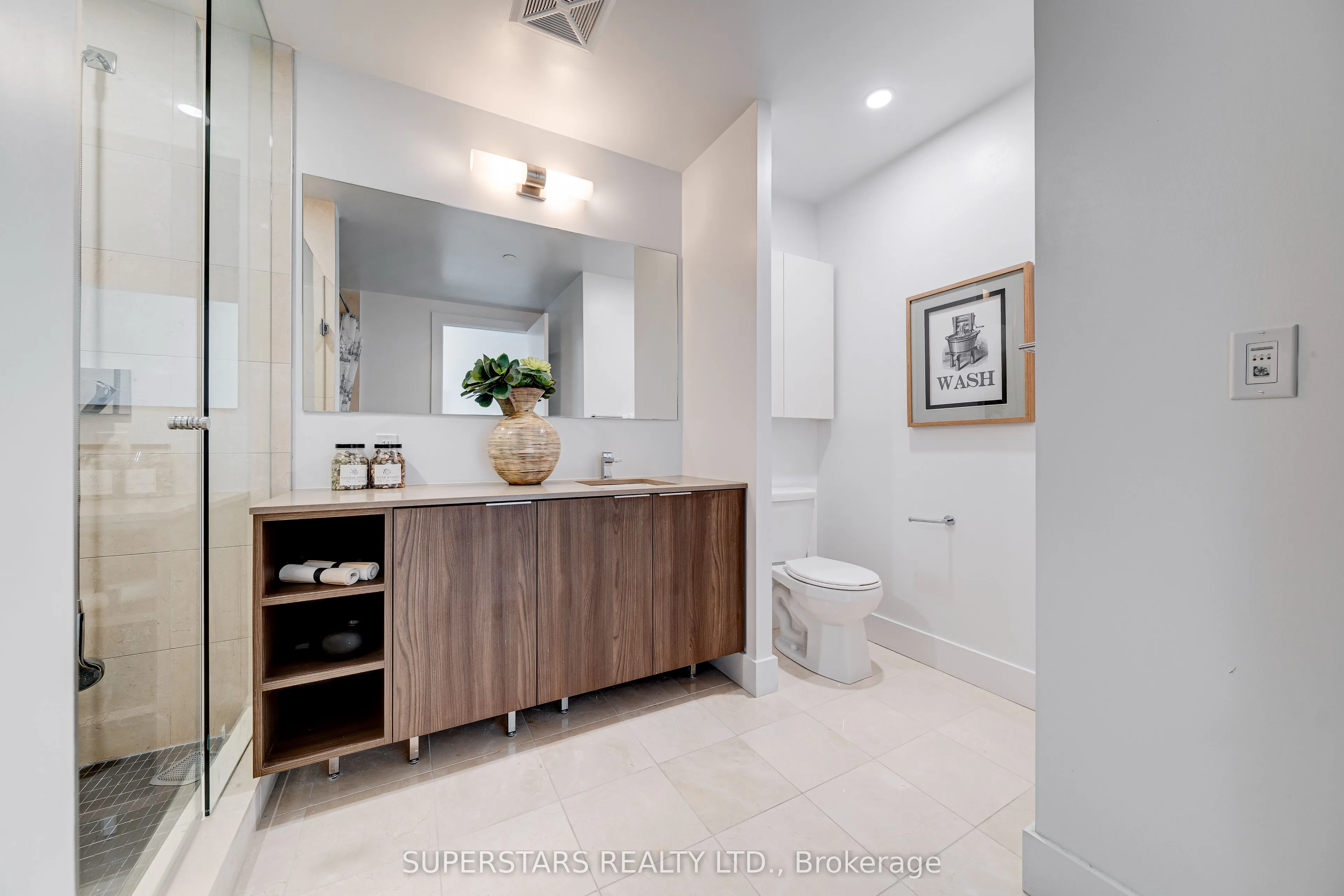 31 Tippett Road, #1705