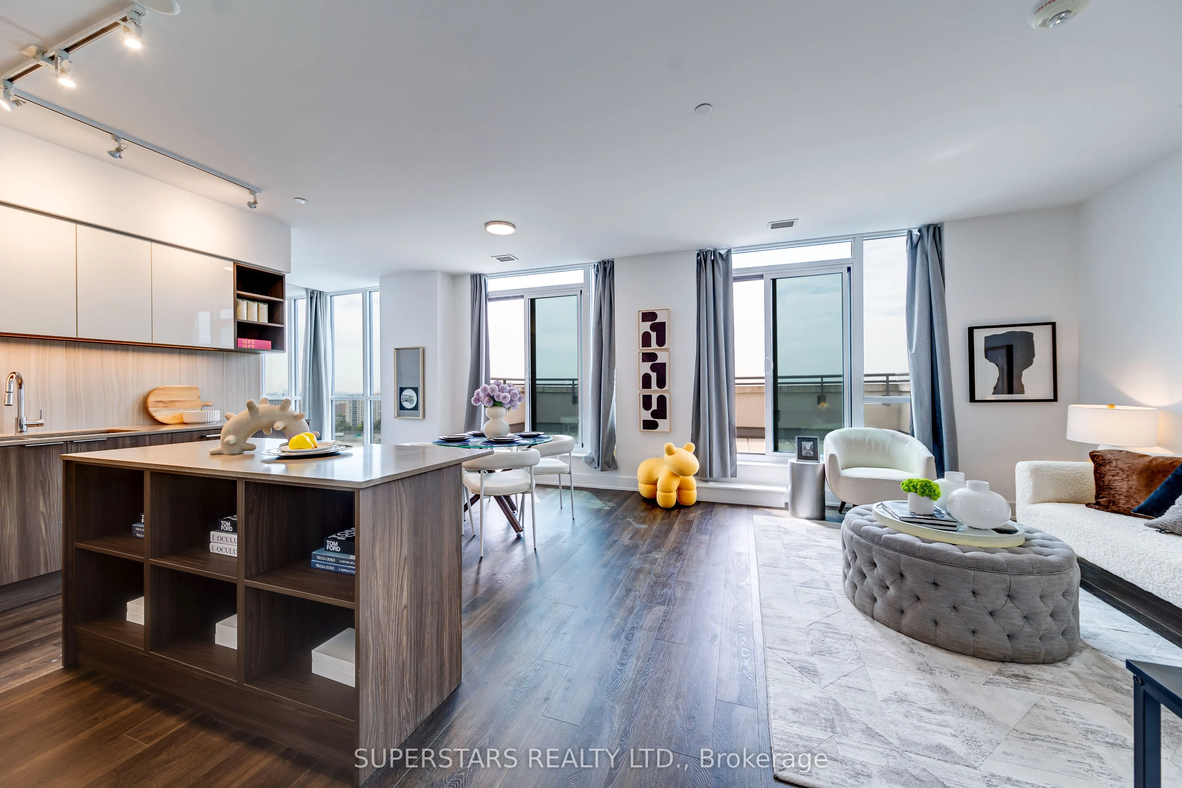 31 Tippett Road, #1705