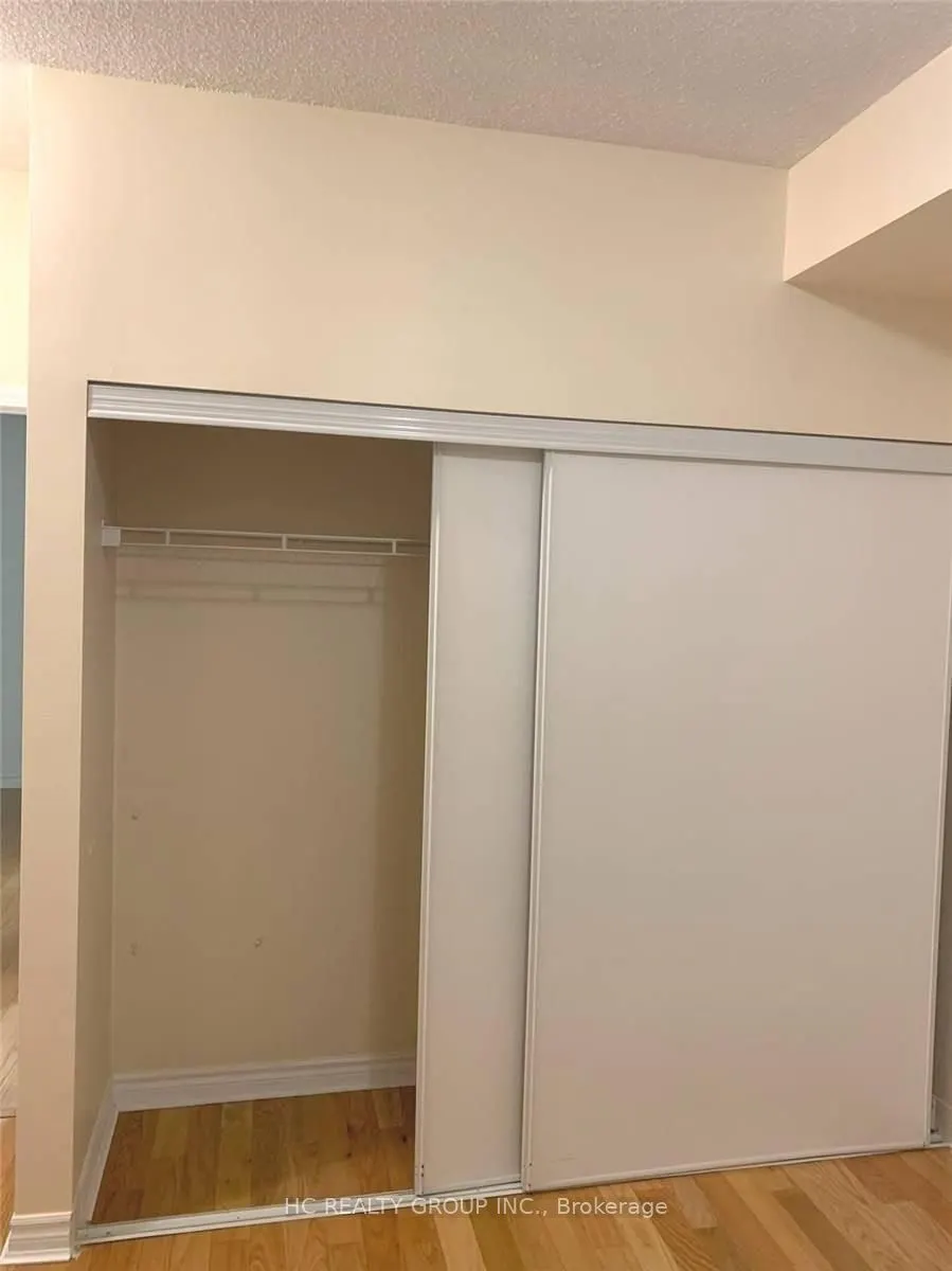 18 Holmes Avenue, #401