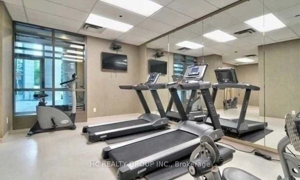 18 Holmes Avenue, #401