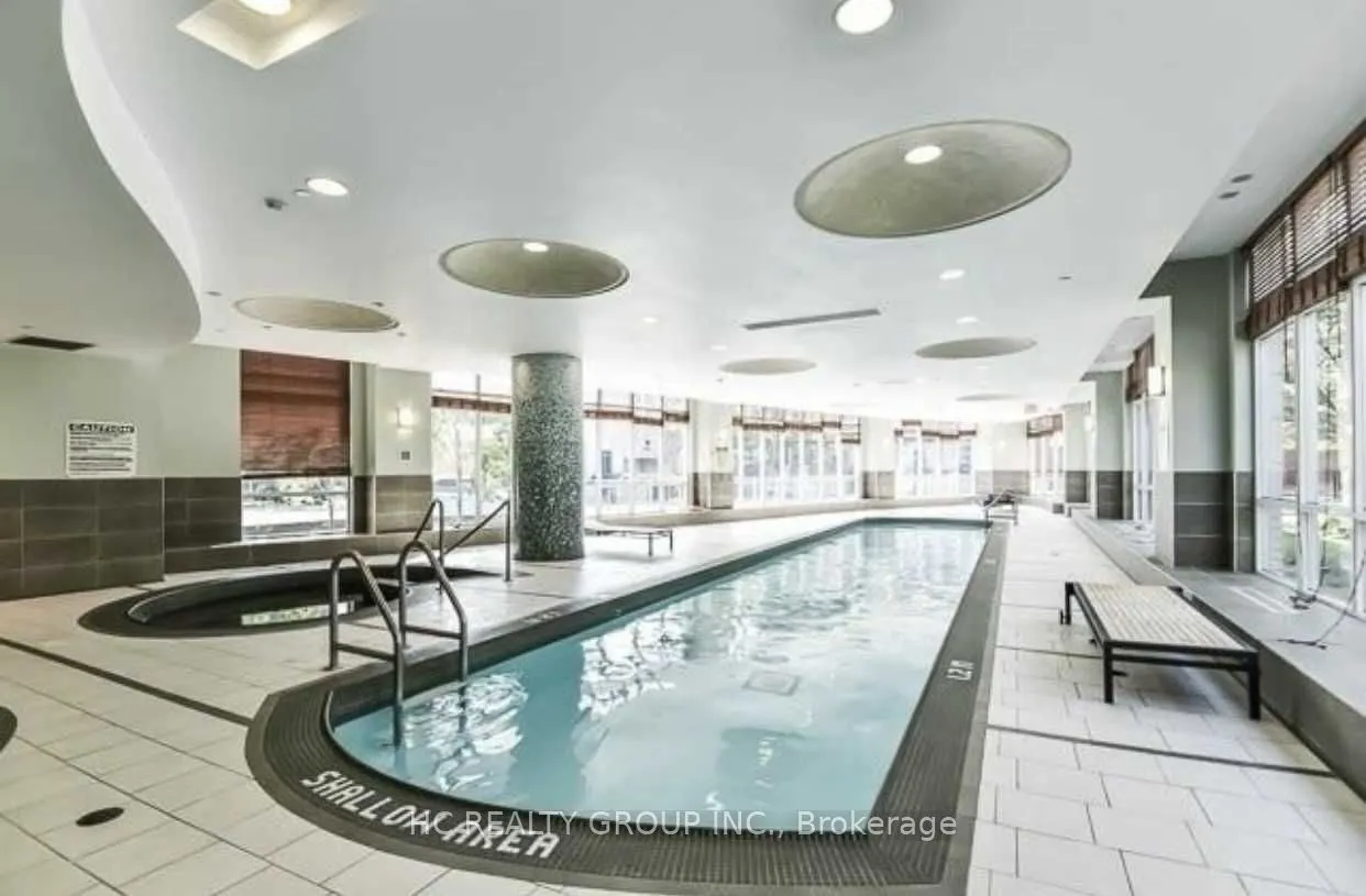 18 Holmes Avenue, #401