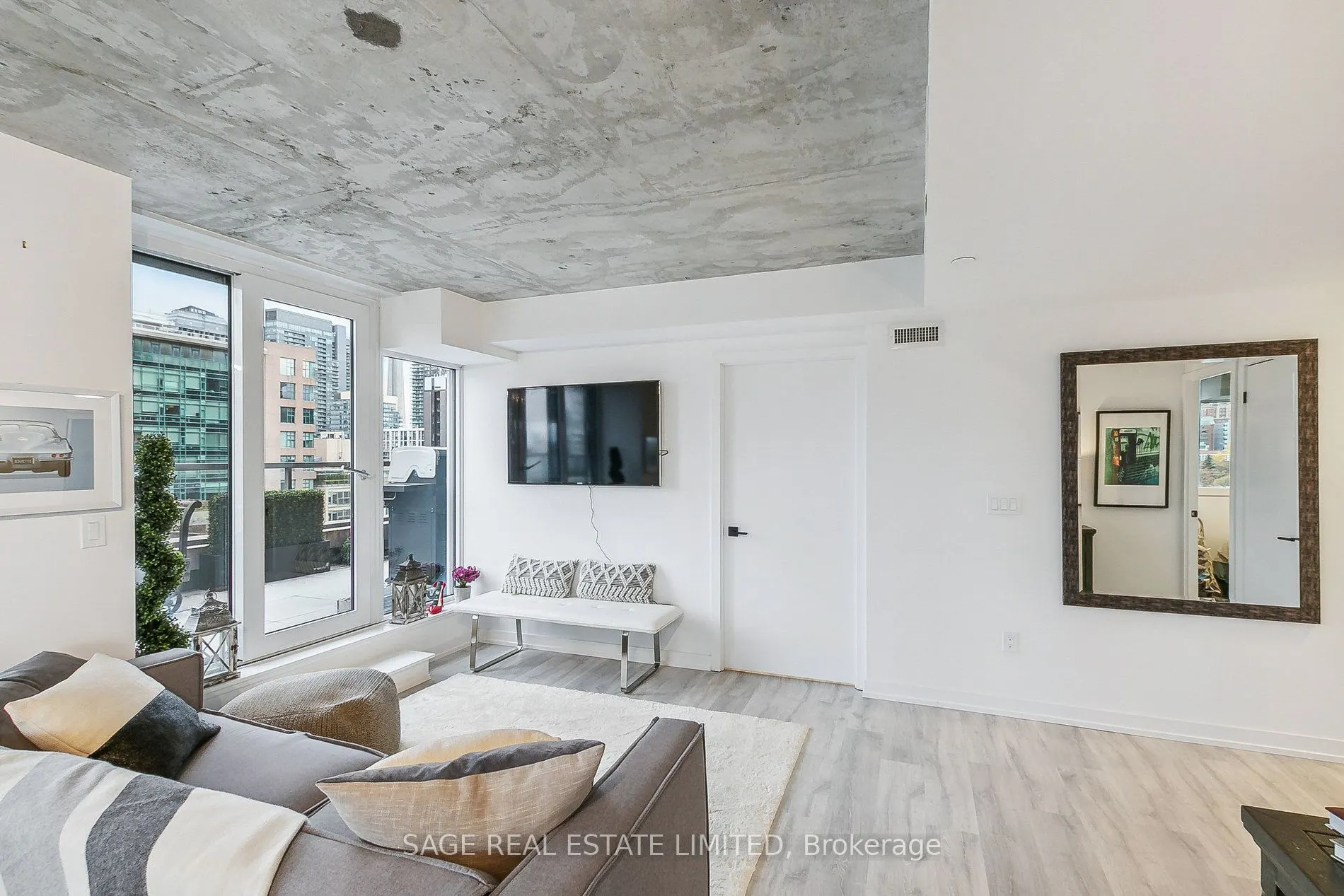 2 Augusta Avenue, #801