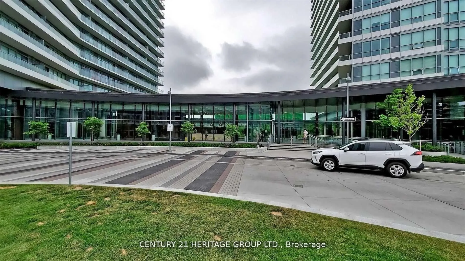 117 McMahon Drive, #2310