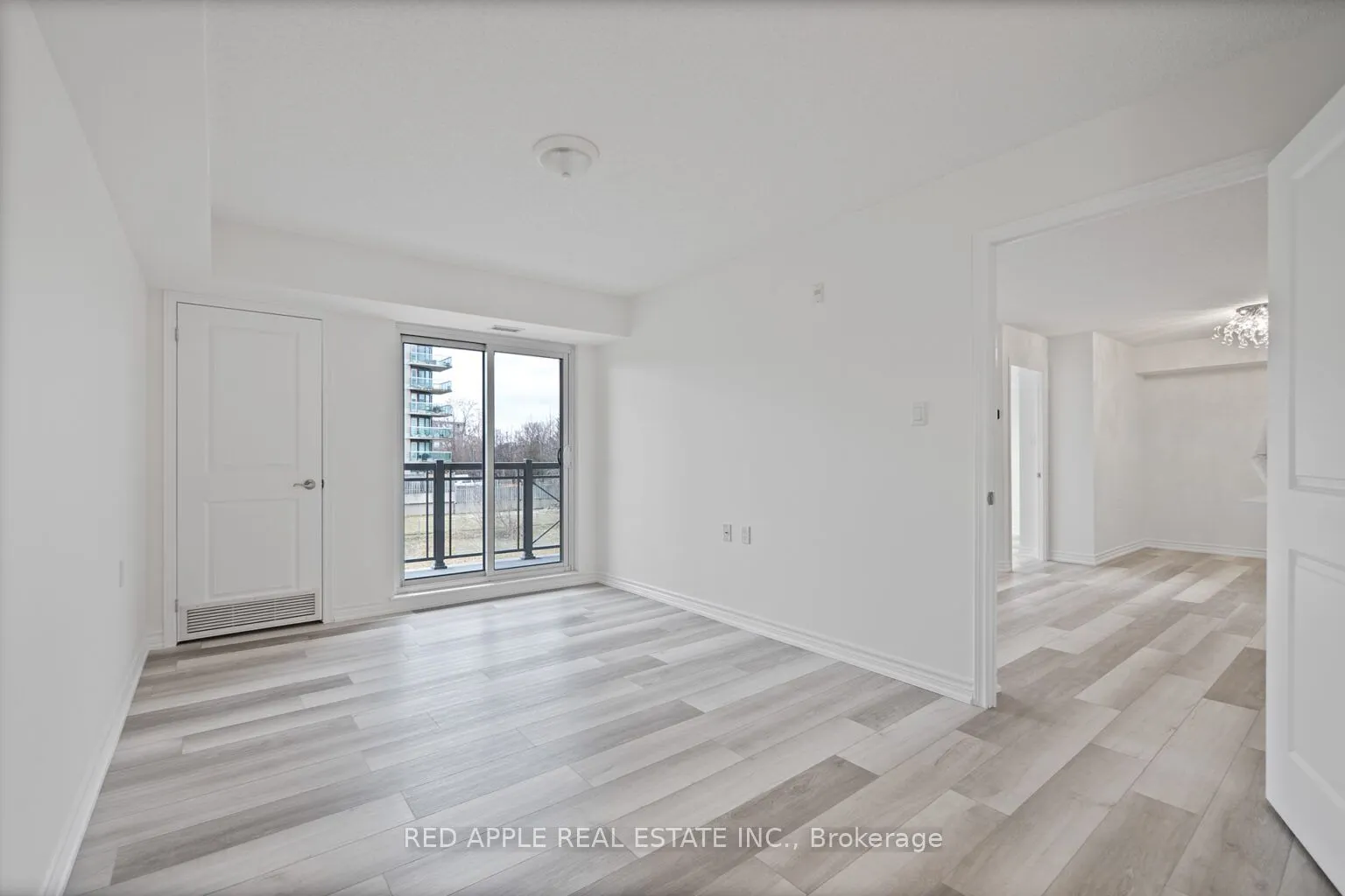 872 Sheppard Avenue W, #213