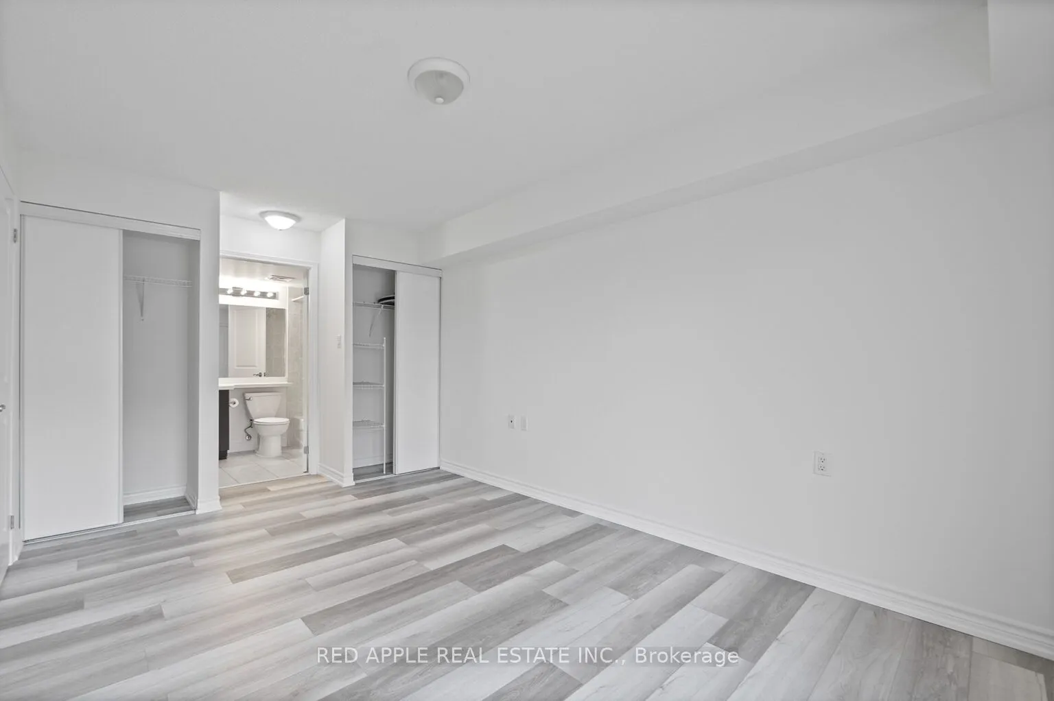 872 Sheppard Avenue W, #213