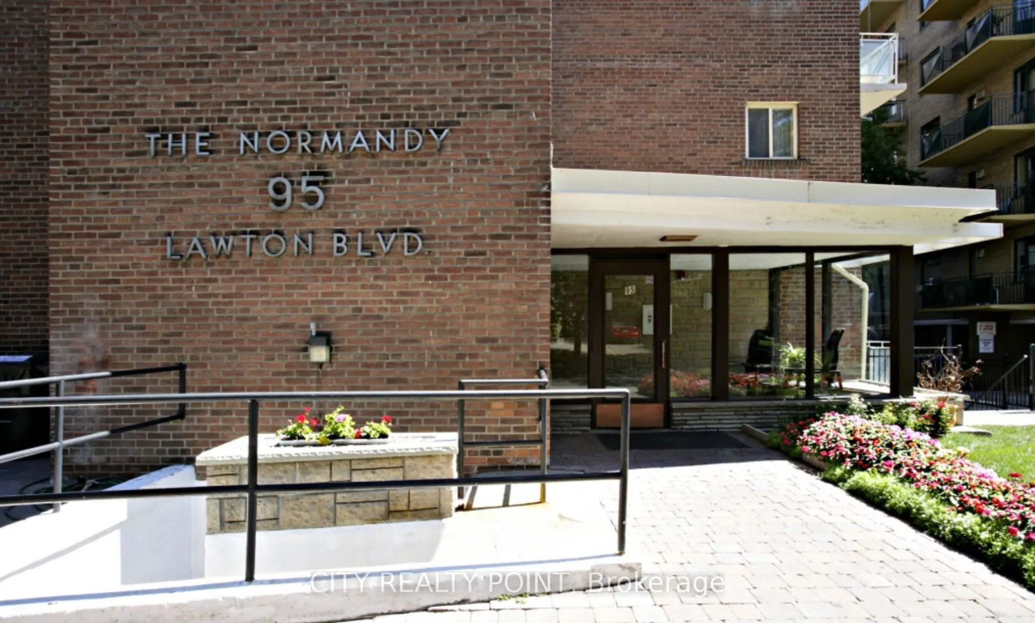 95 Lawton Boulevard, #401