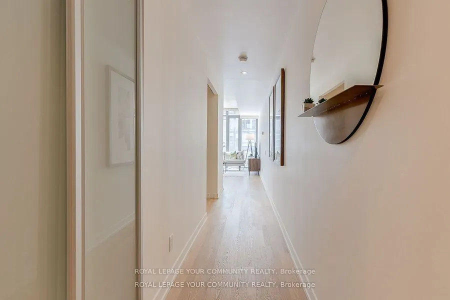 650 King Street W, #211