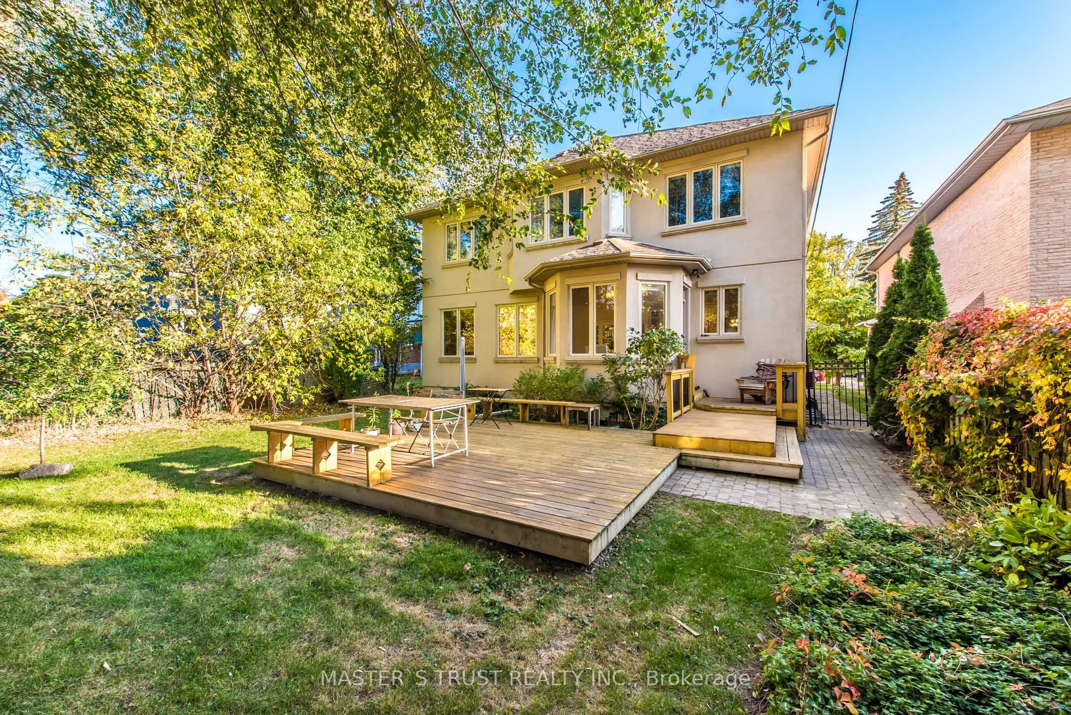 242 Empress Avenue