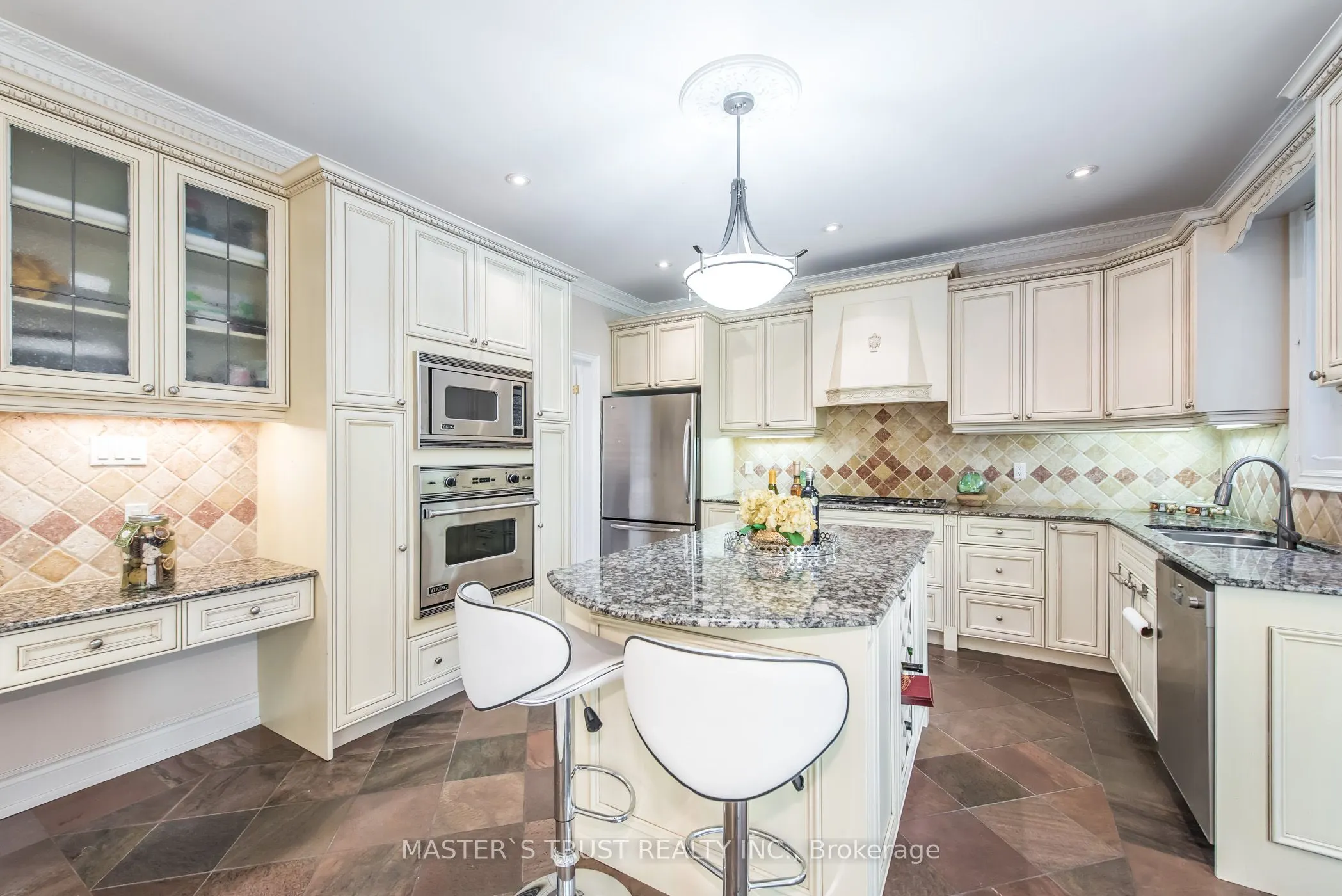242 Empress Avenue