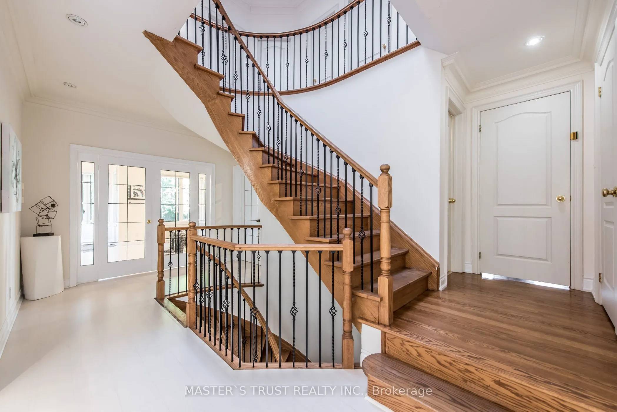 242 Empress Avenue