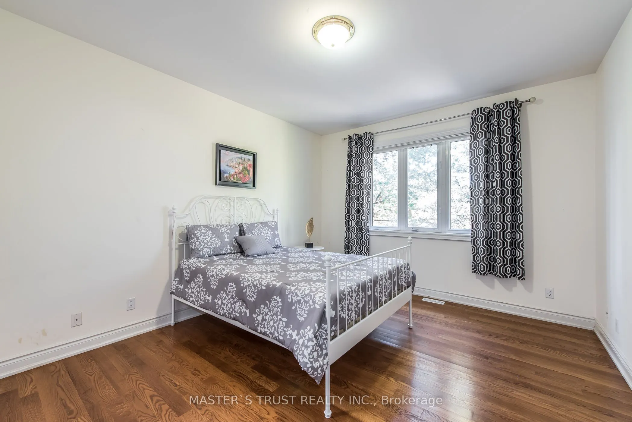 242 Empress Avenue
