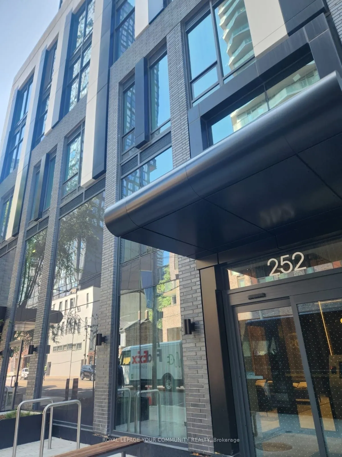 252 Church Street, #4601
