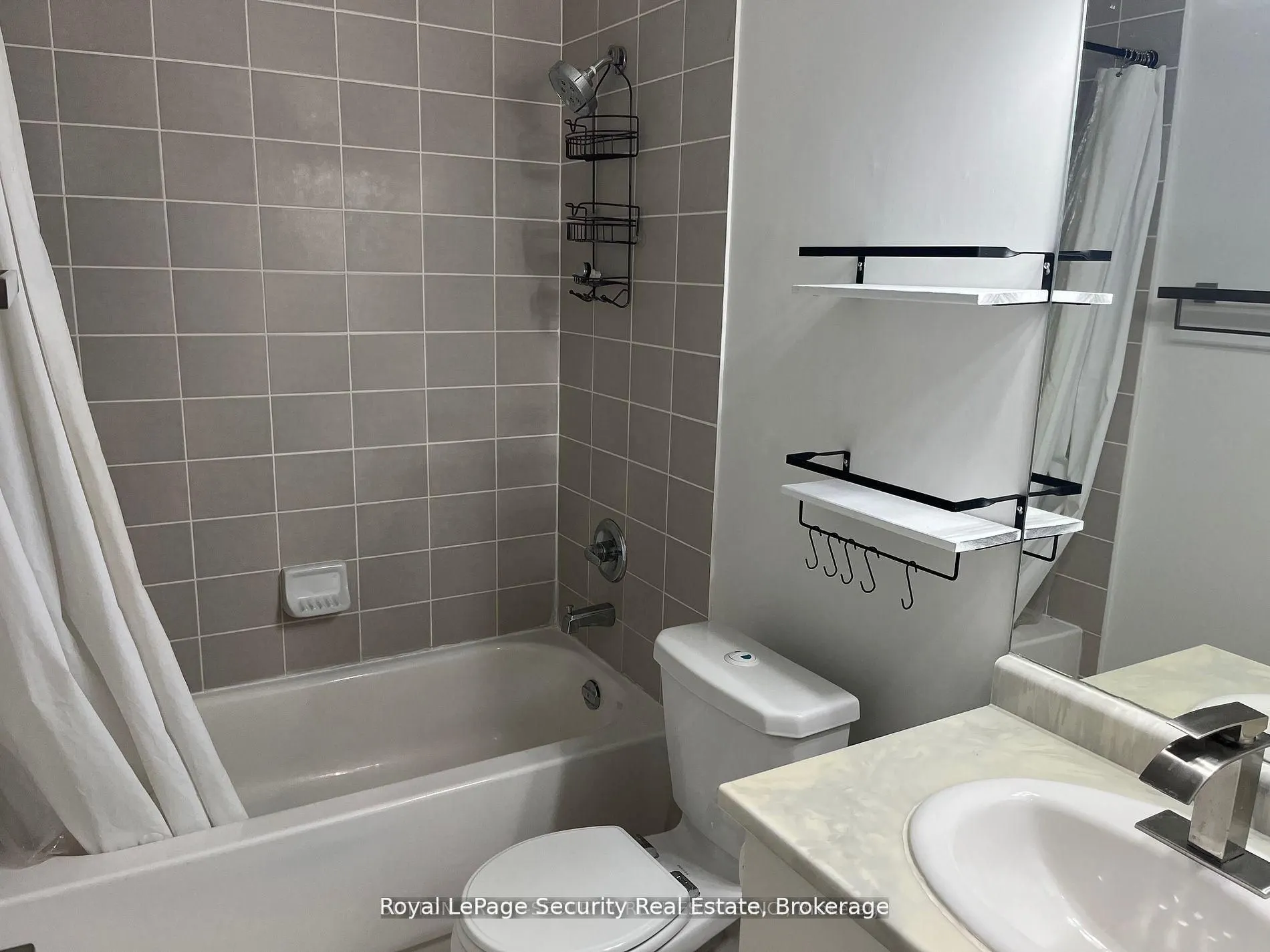 35 Saranac Boulevard, #PH4