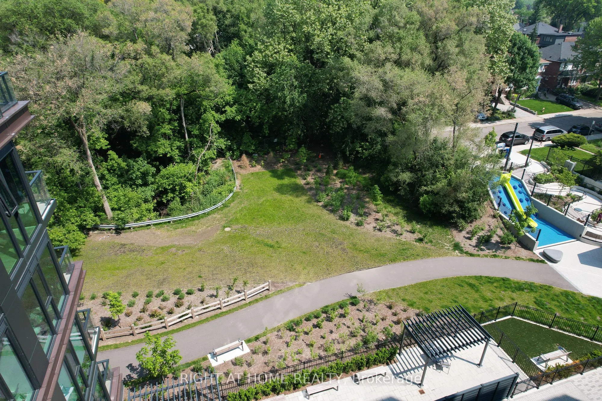 250 Lawrence Avenue W, #724