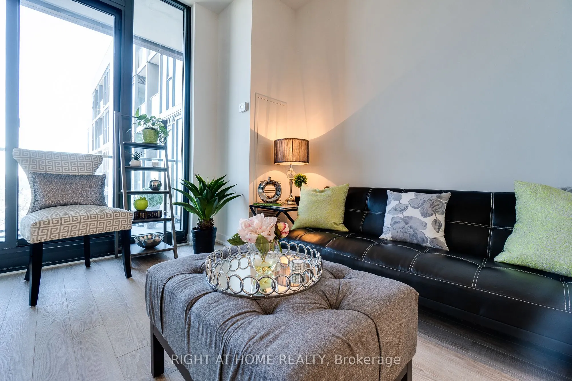 250 Lawrence Avenue W, #724