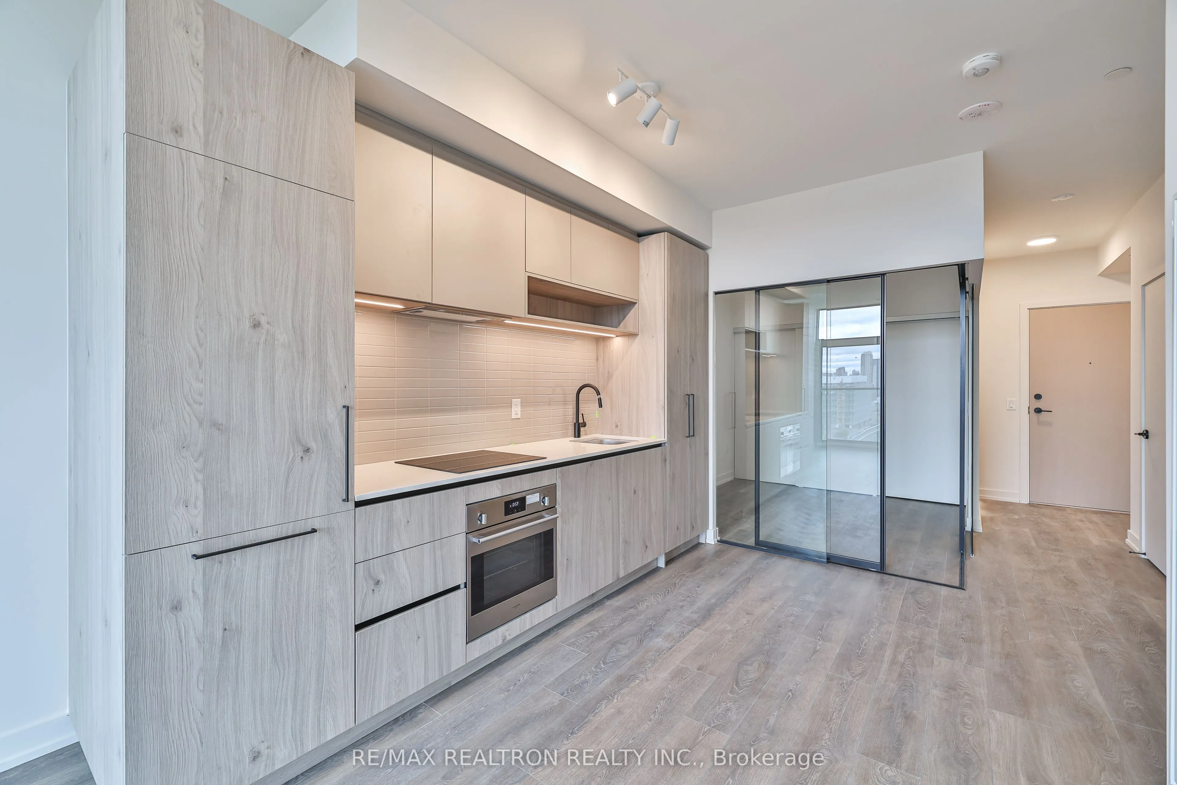 181 Sterling Road, #1512