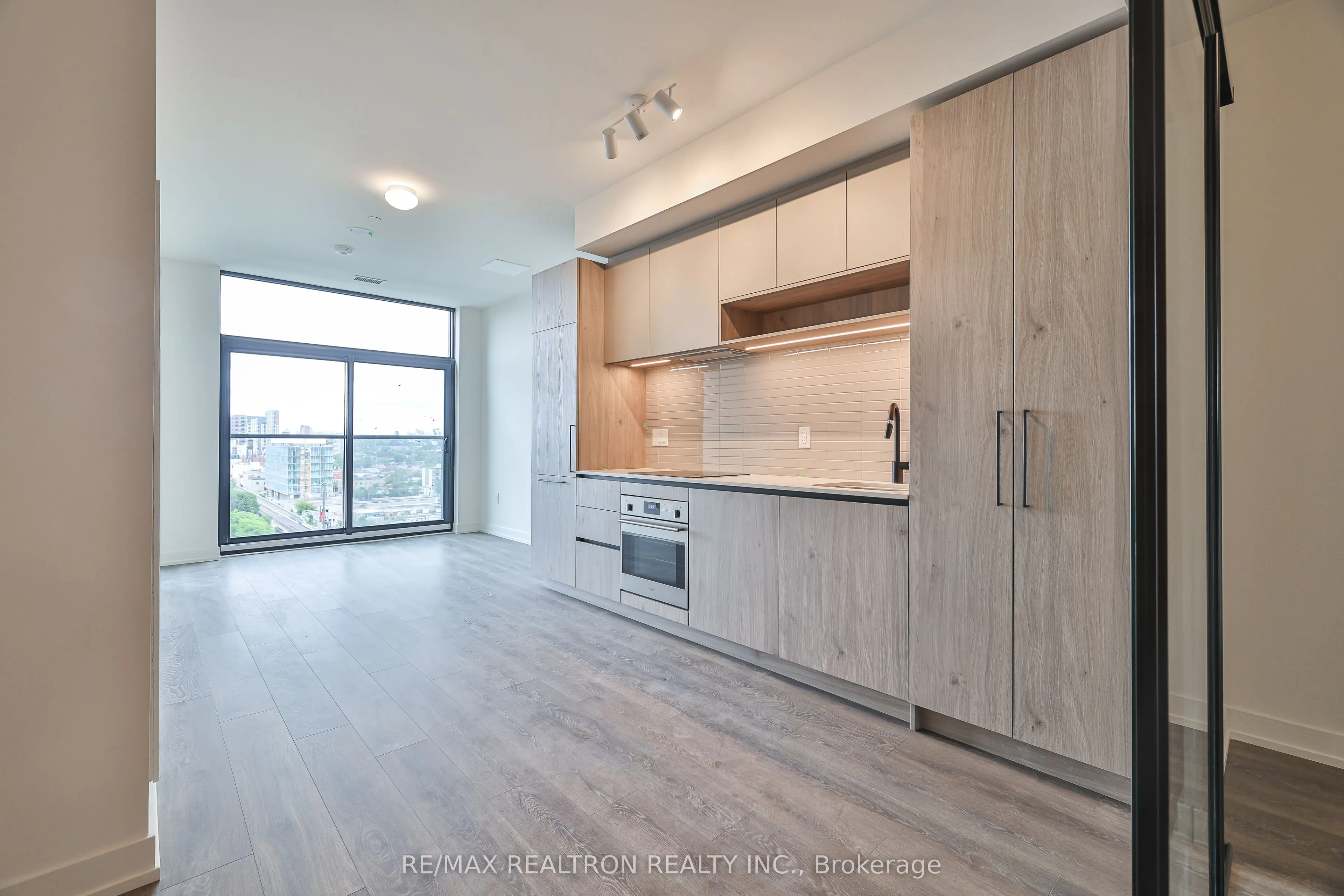 181 Sterling Road, #1512