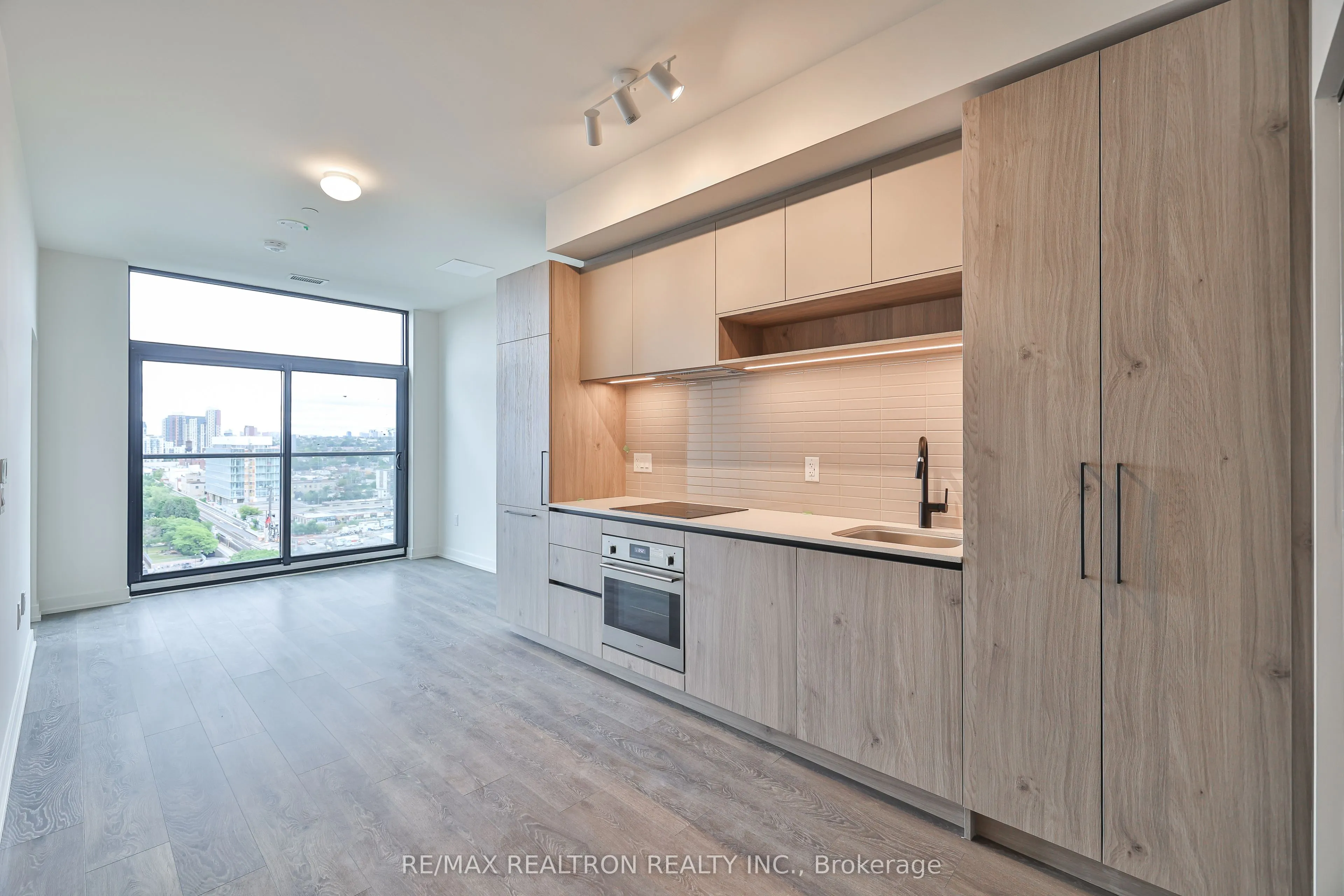 181 Sterling Road, #1512