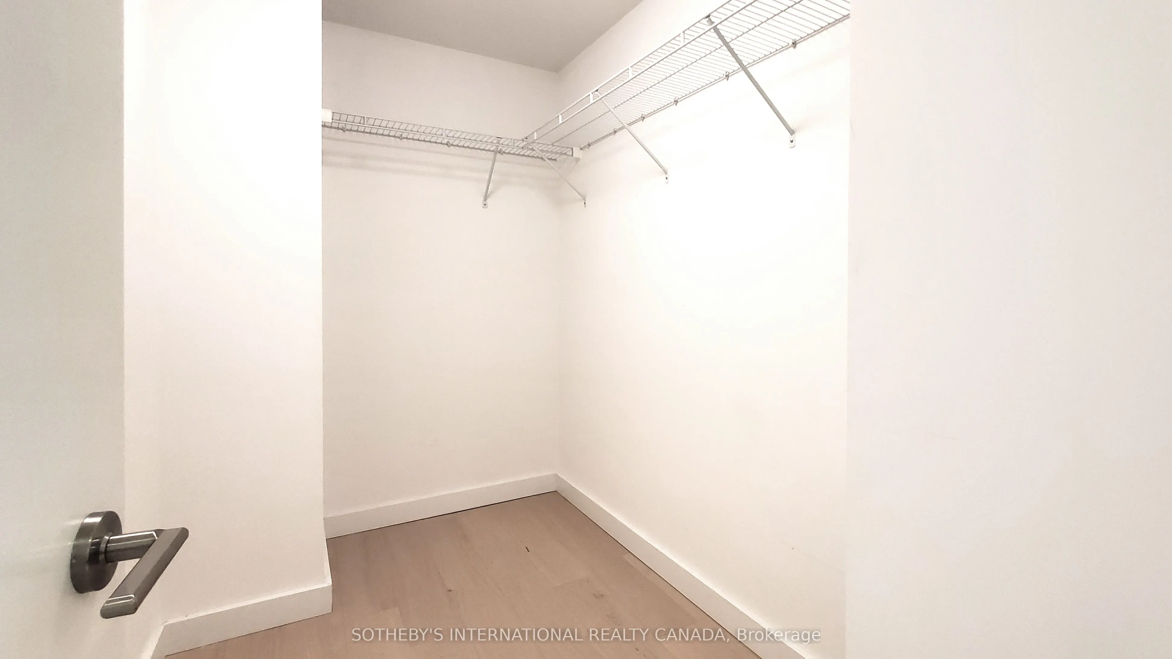 81 Wellesley Street E, #305