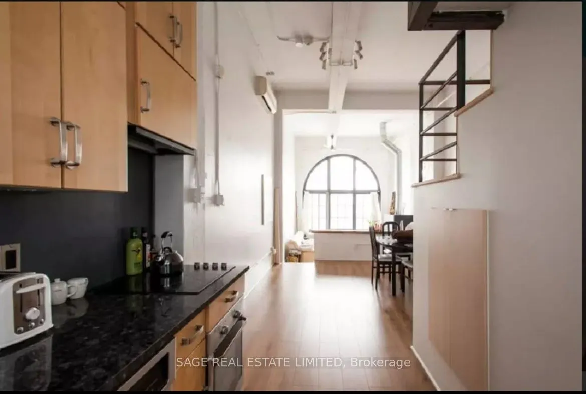 264 Seaton Street, #201