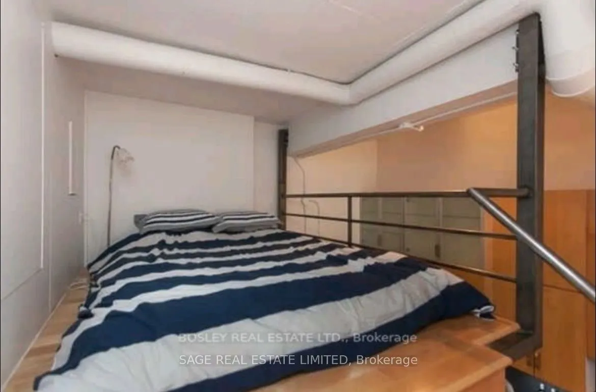 264 Seaton Street, #201