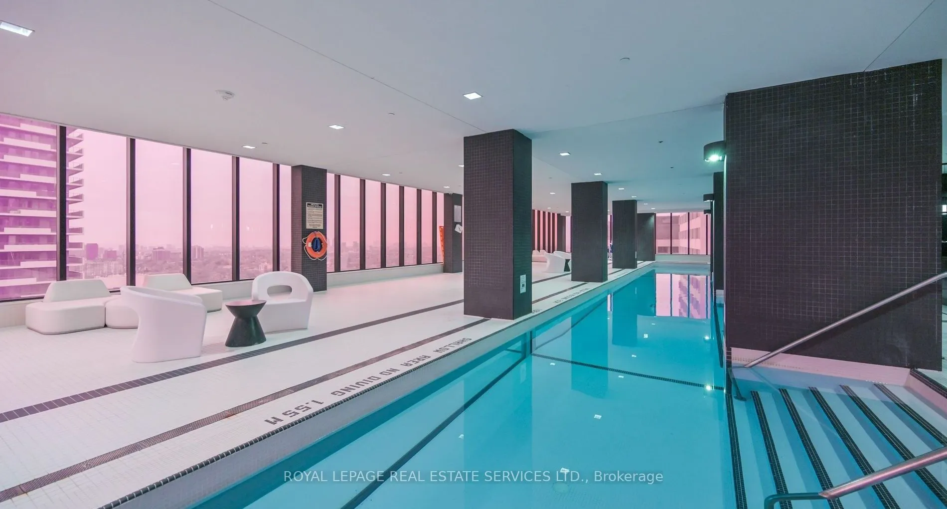 8 Eglinton Avenue E, #4008