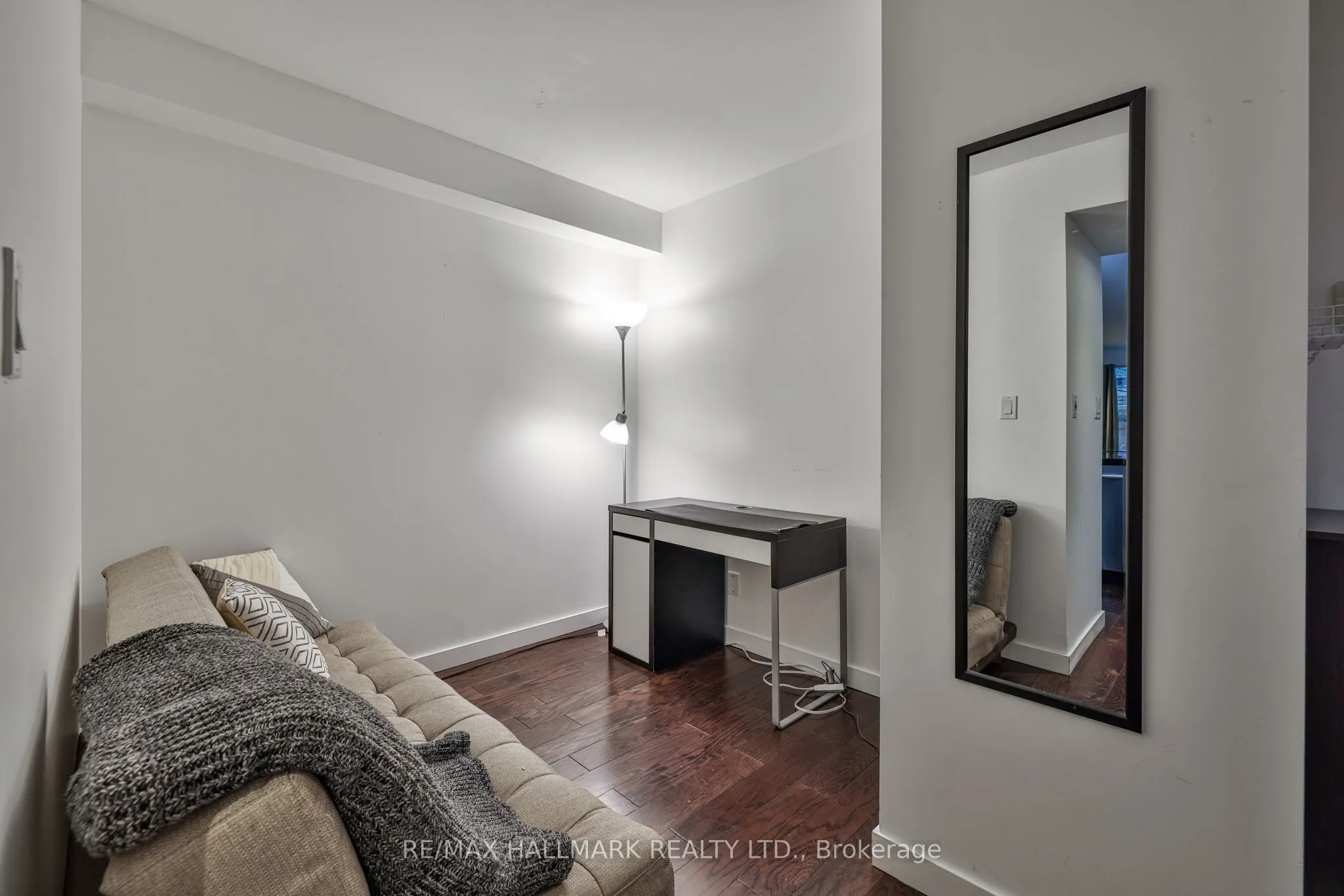 230 King Street E, #212