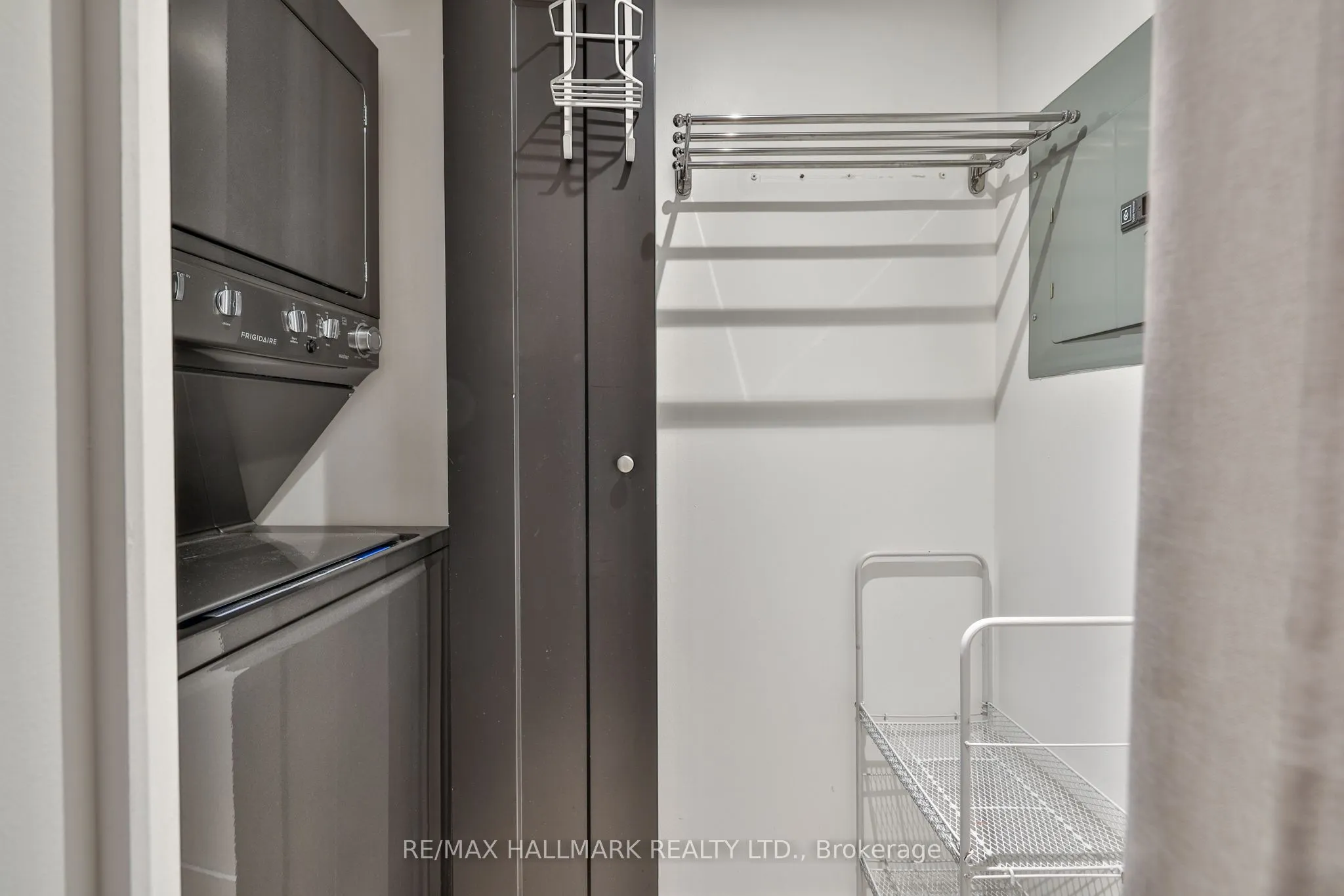 230 King Street E, #212