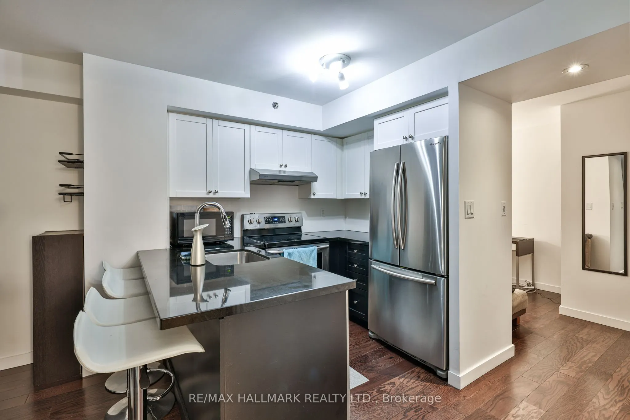 230 King Street E, #212