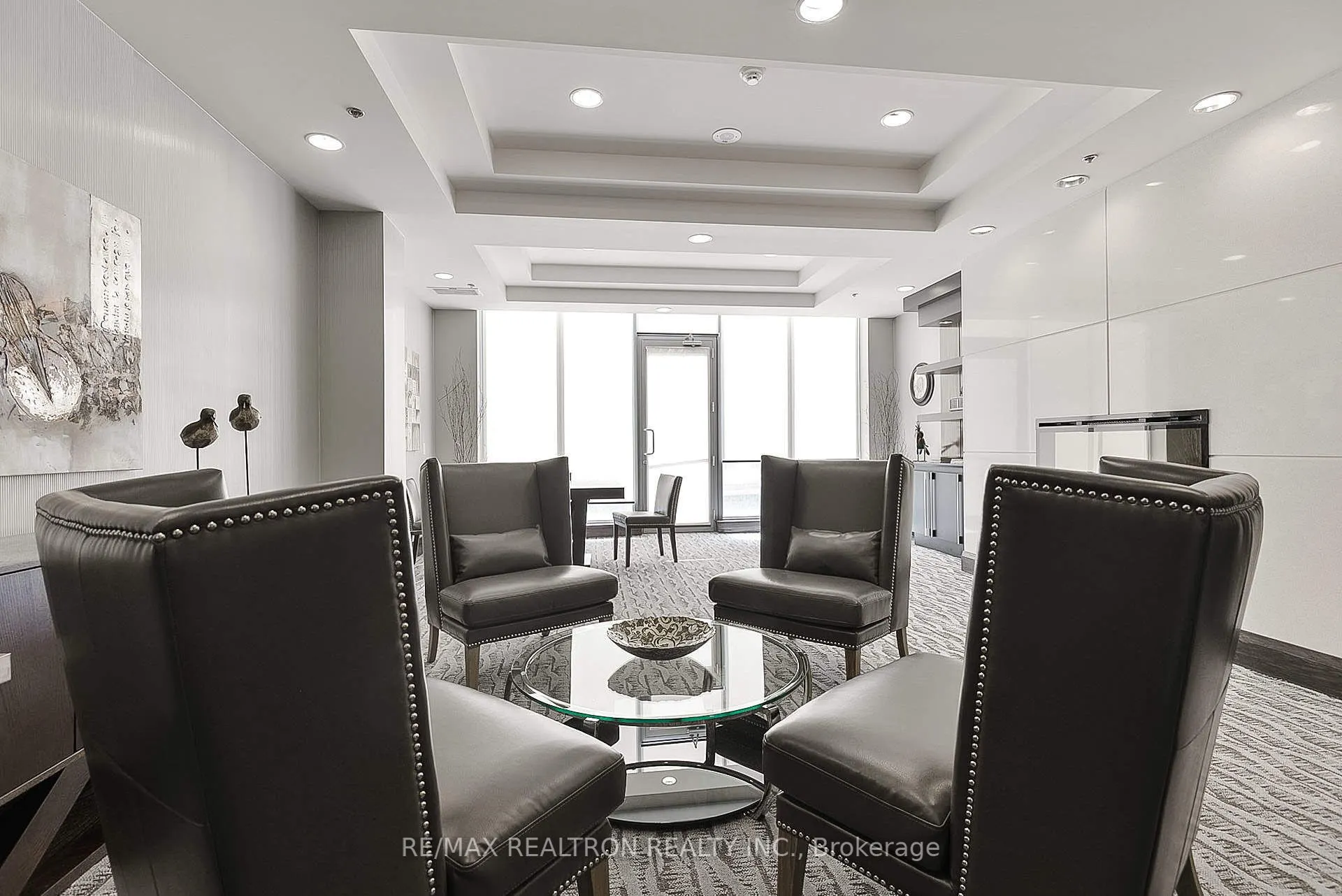 25 Lower Simcoe Street, #1718