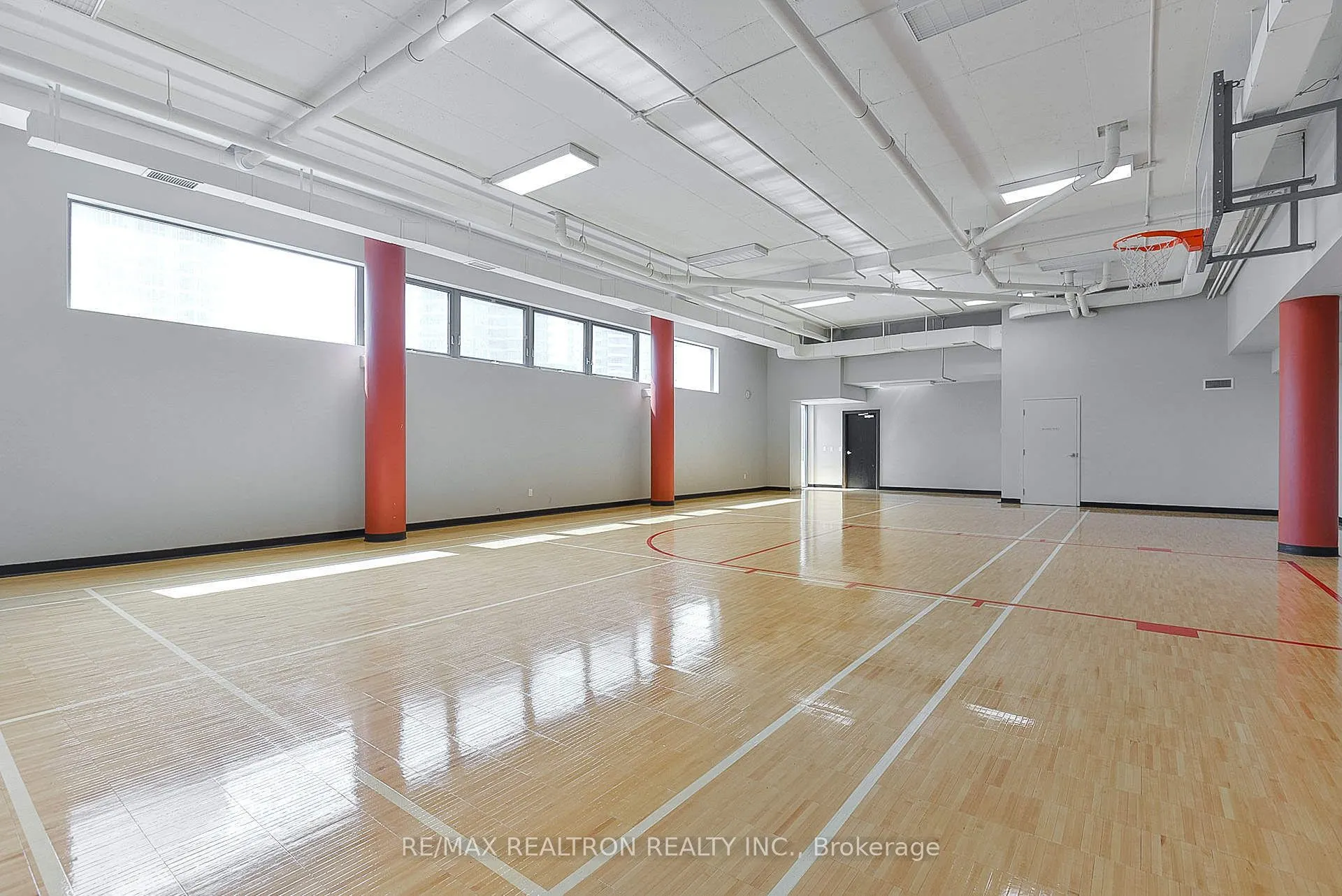25 Lower Simcoe Street, #1718