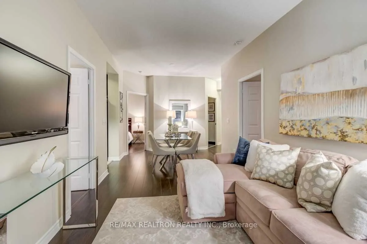 25 Lower Simcoe Street, #1718
