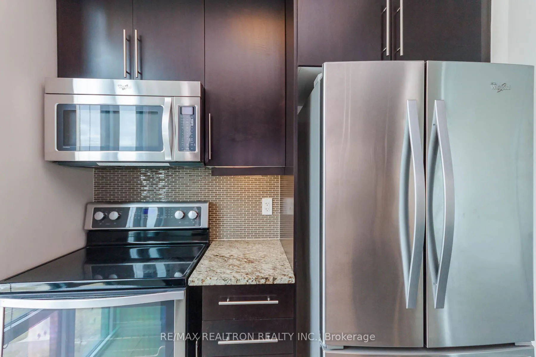 25 Lower Simcoe Street, #1718