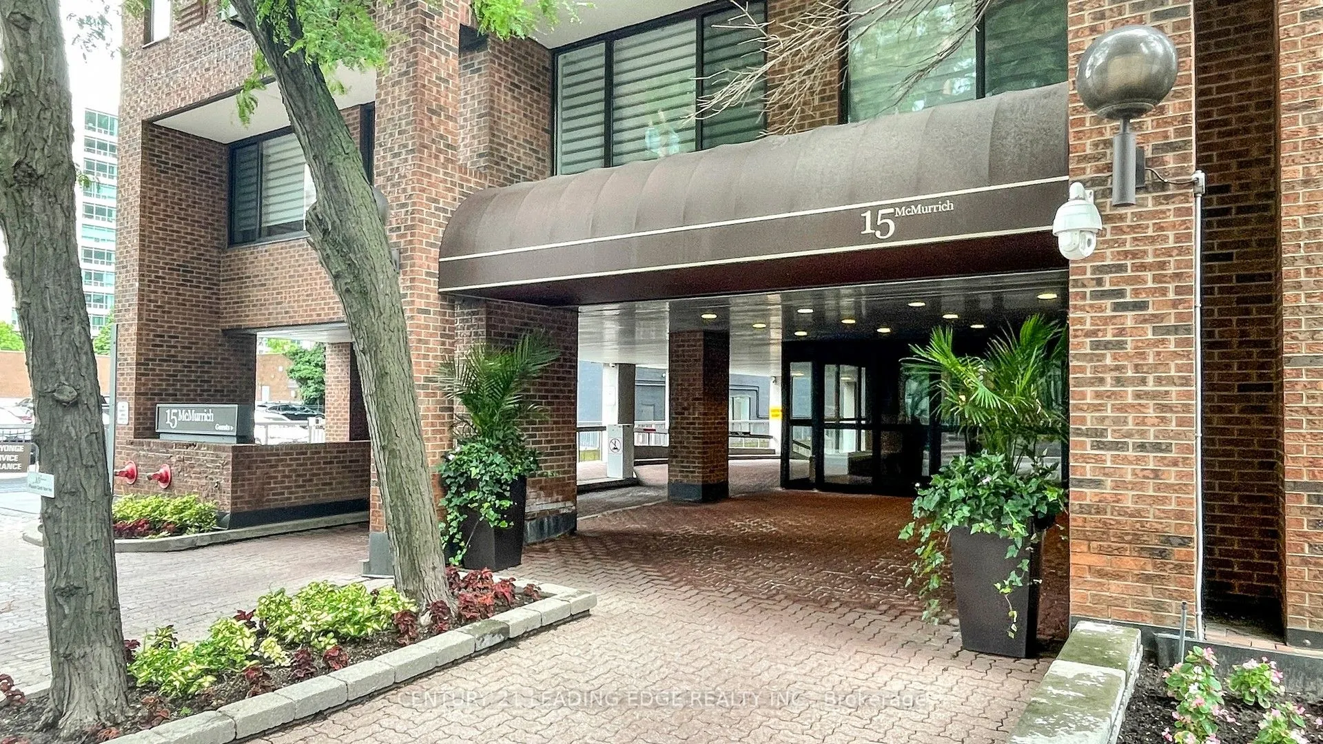 15 McMurrich Street, #201