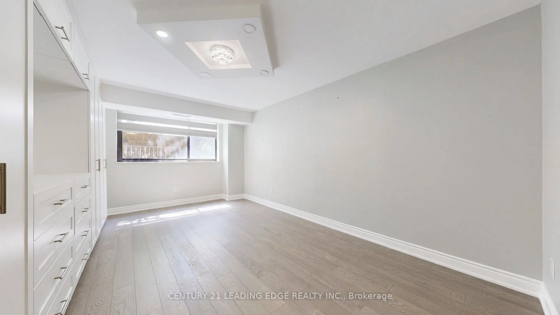 15 McMurrich Street, #201